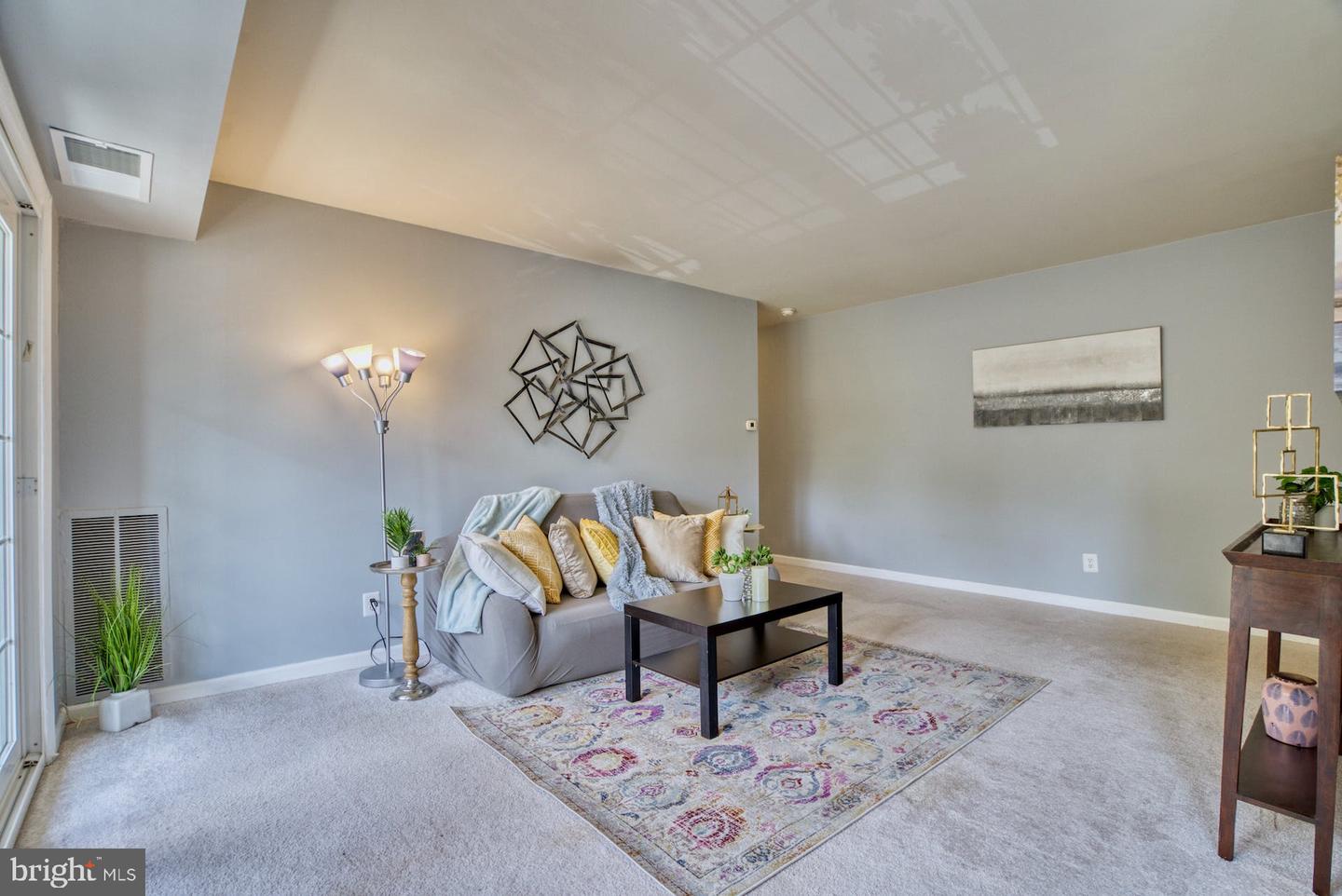 3961 LYNDHURST DRIVE Unit: 301