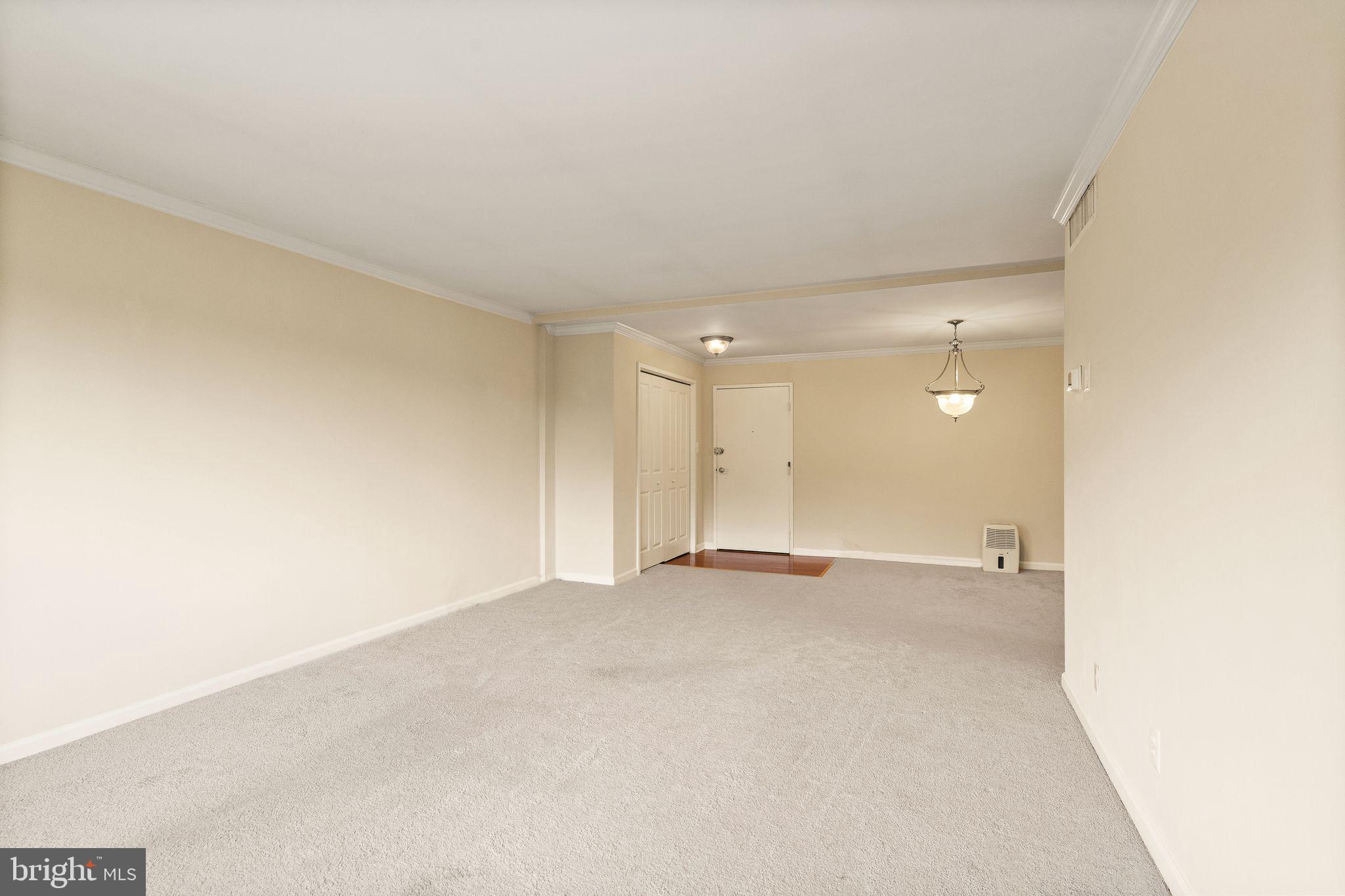 10570 MAIN STREET Unit: 519