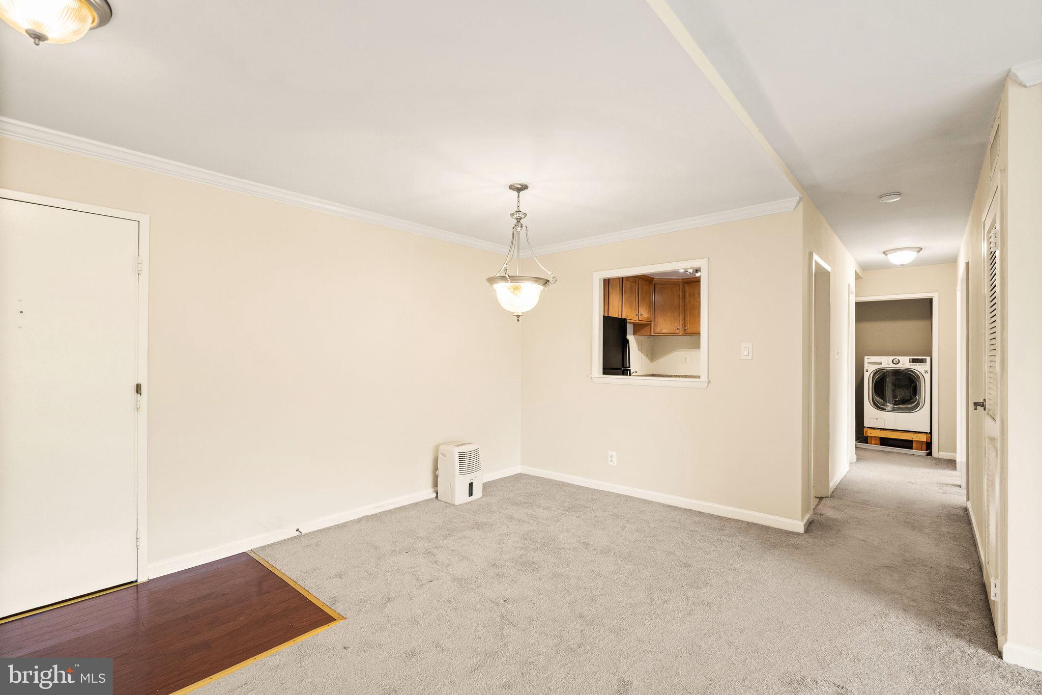 10570 MAIN STREET Unit: 519