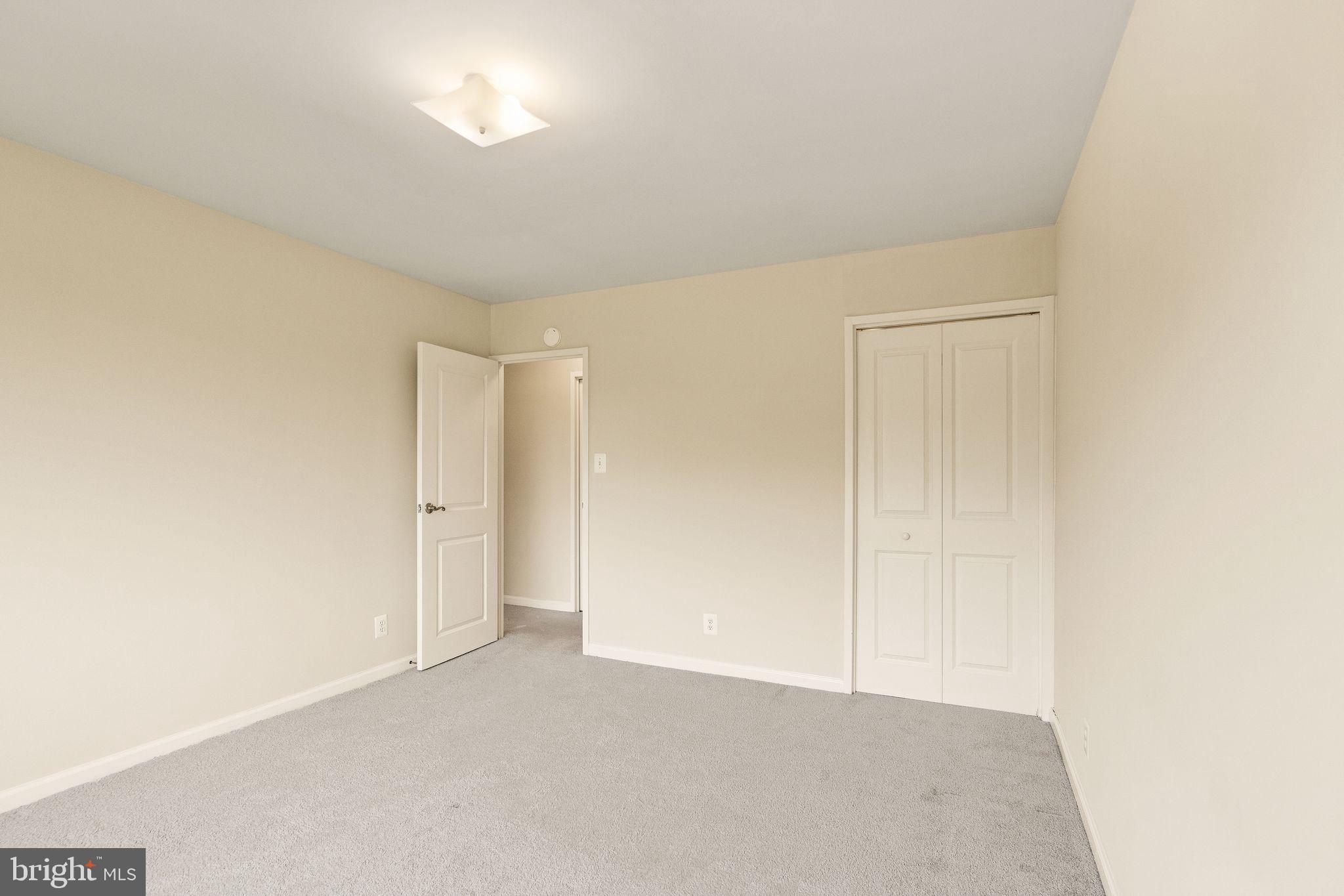10570 MAIN STREET Unit: 519