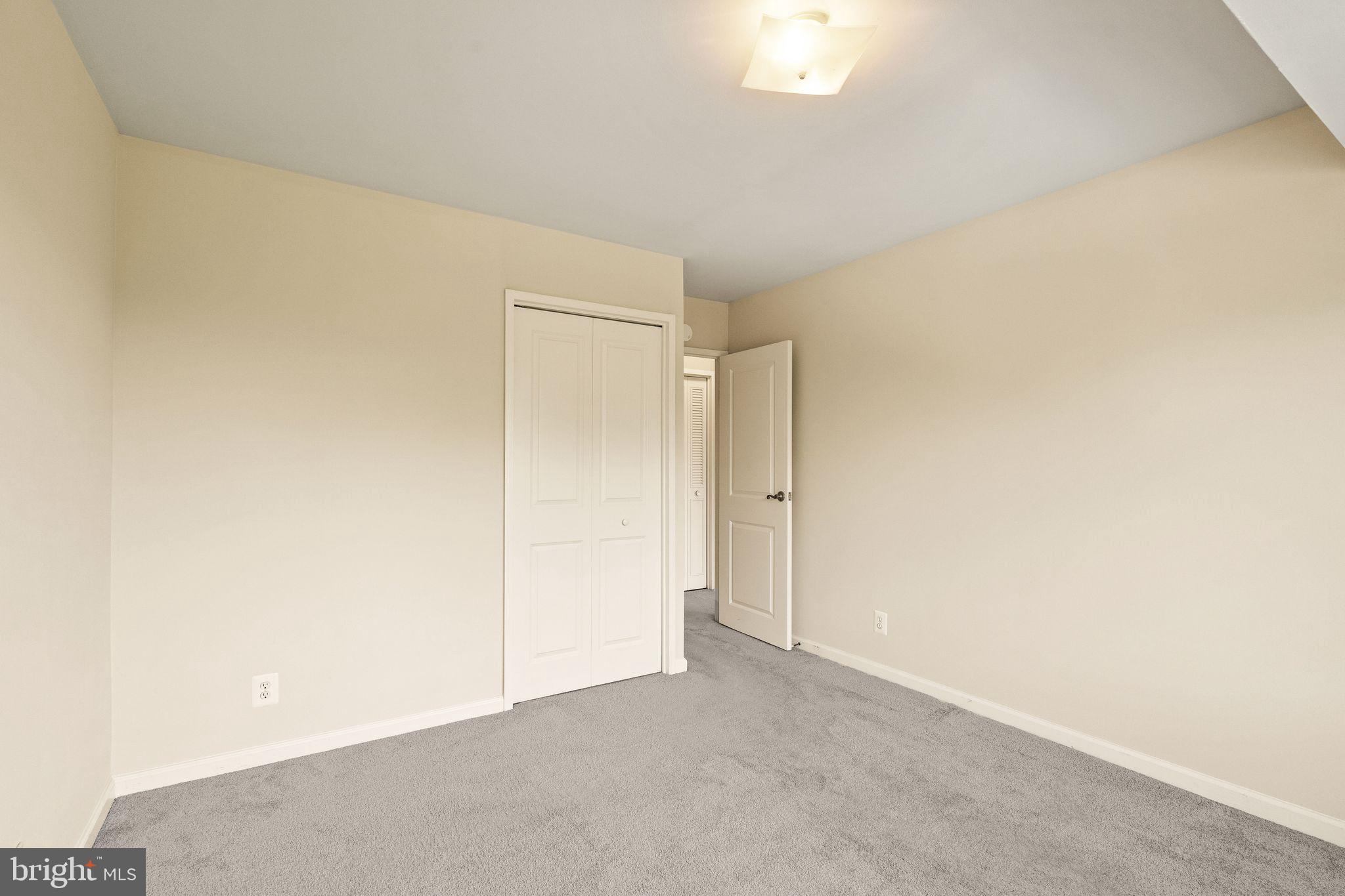 10570 MAIN STREET Unit: 519