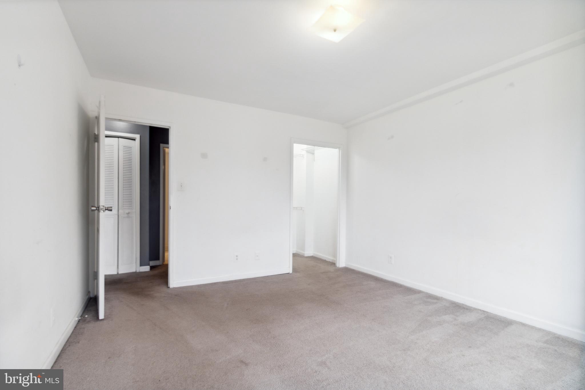 10570 Main STREET Unit: 401