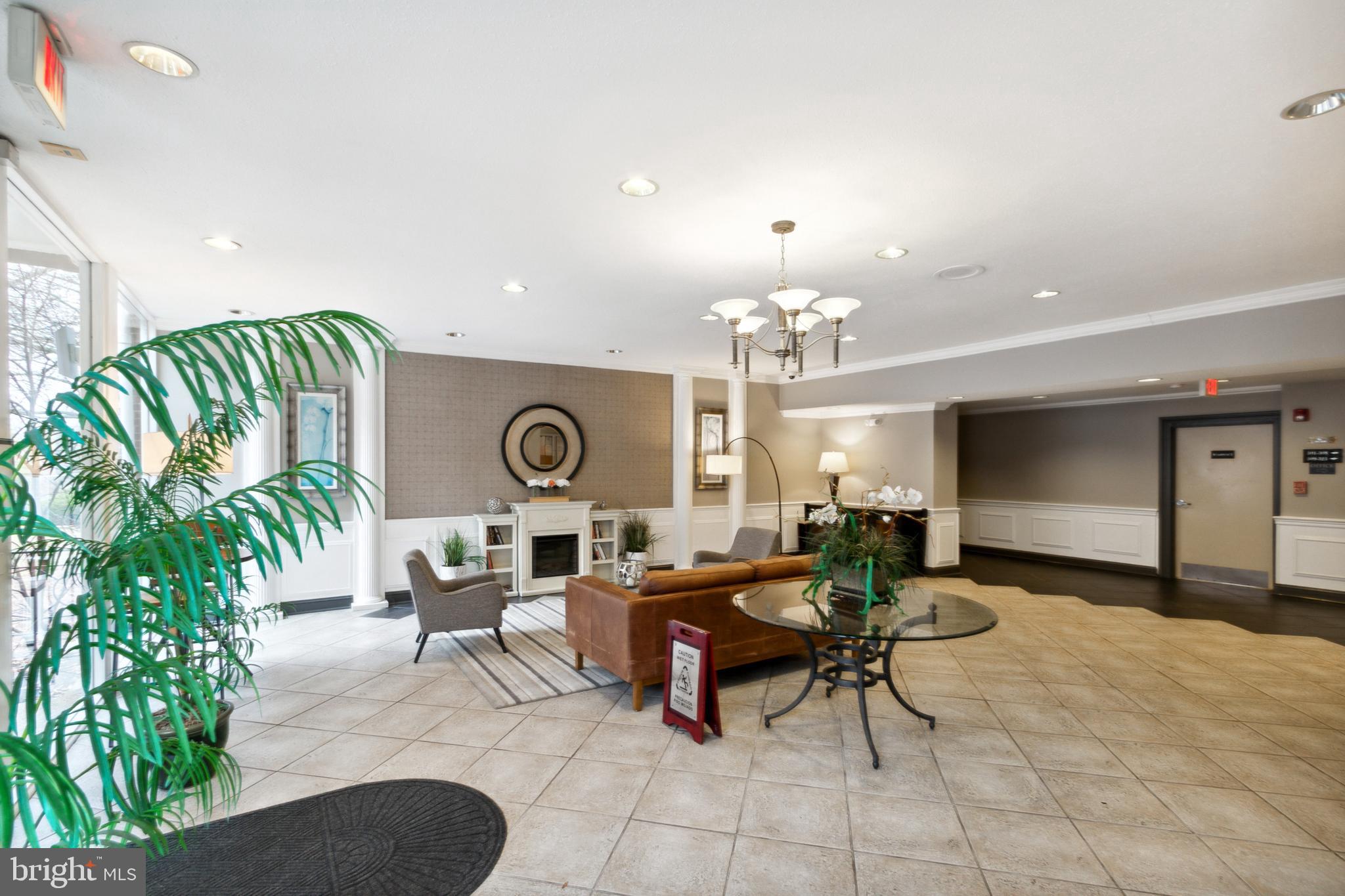 10570 Main STREET Unit: 401