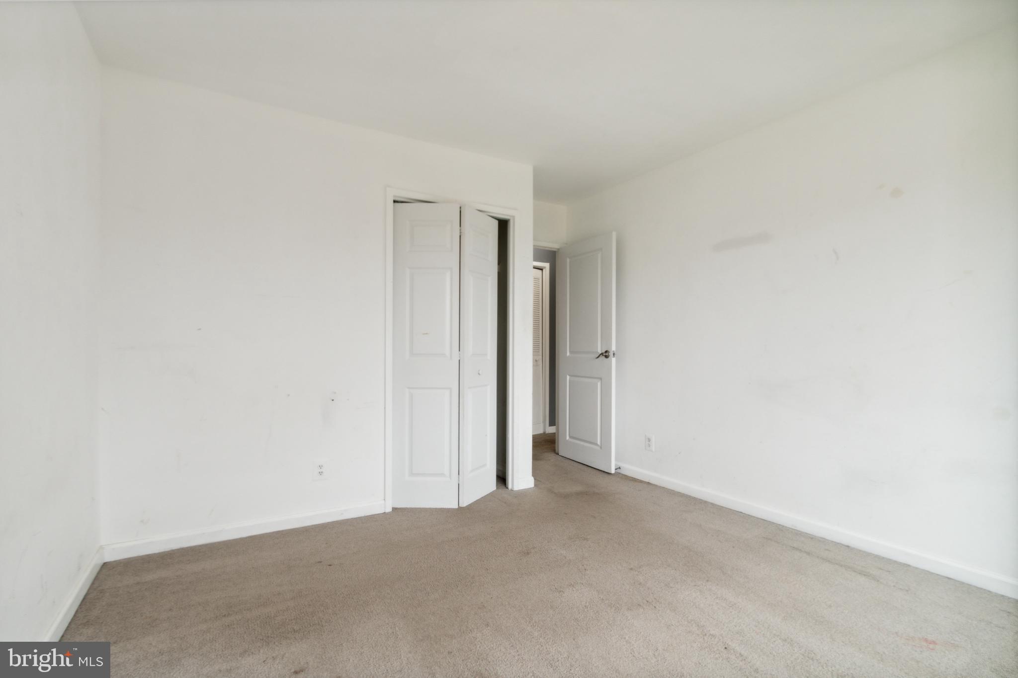 10570 Main STREET Unit: 401