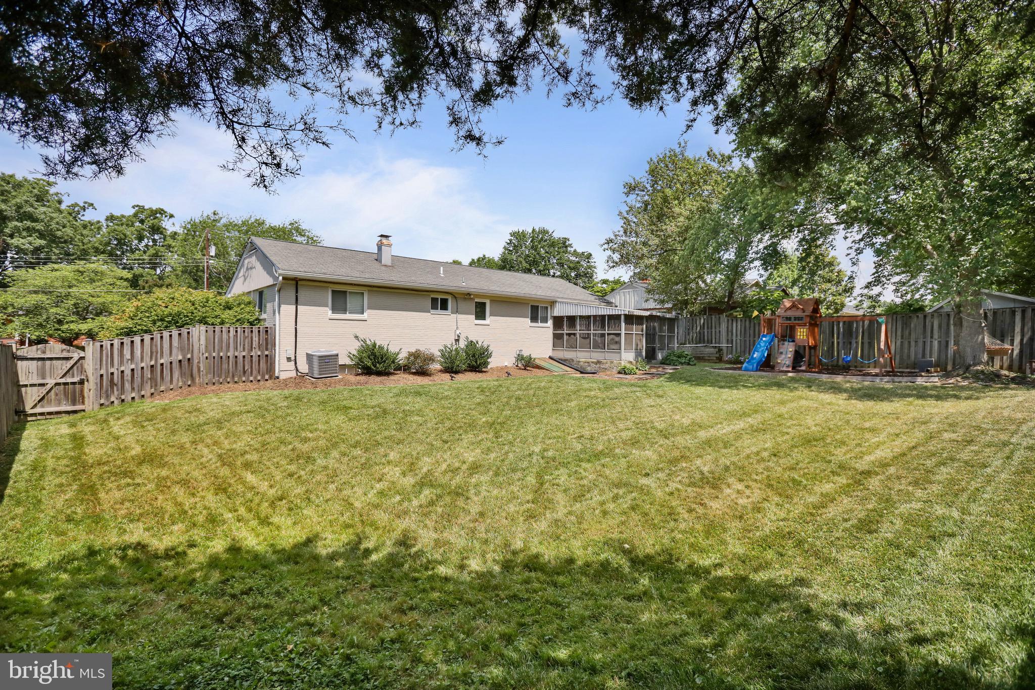 3817 Ren Rd