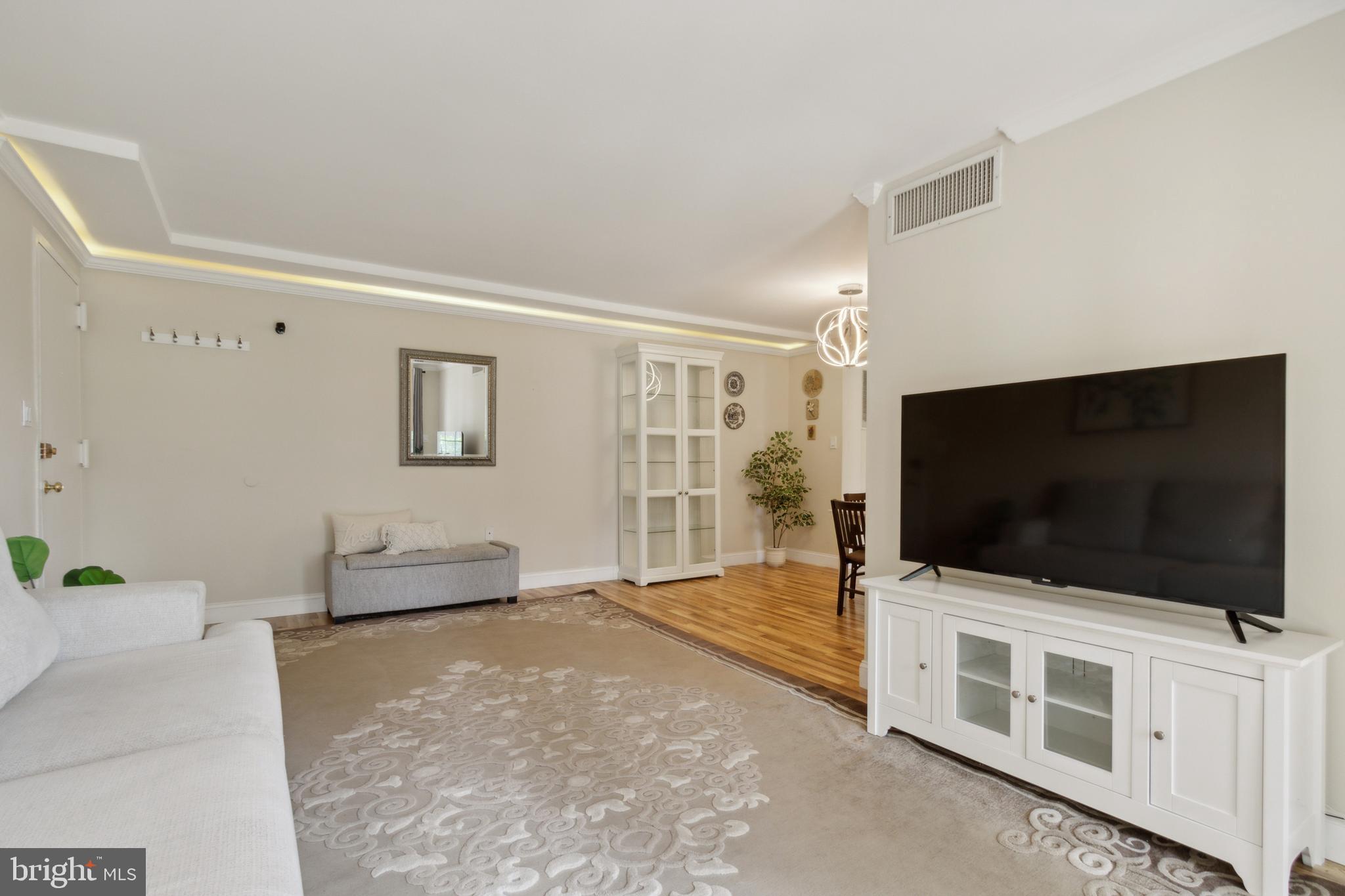 9479 Fairfax Blvd #102