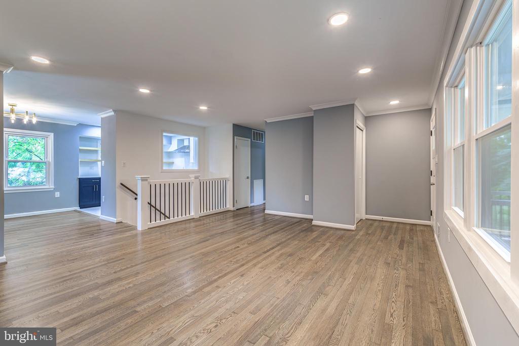 10714 Oak Pl