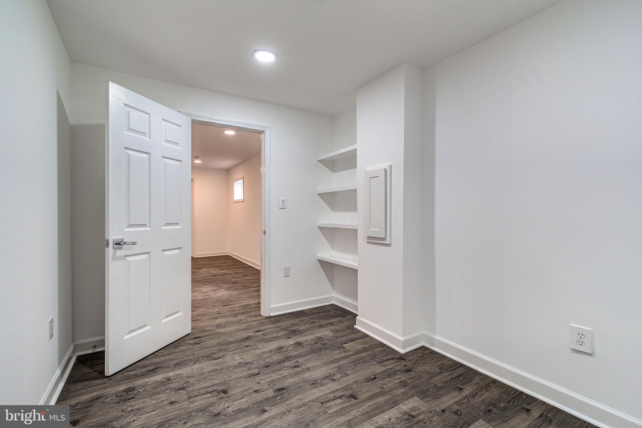 10714 Oak Pl