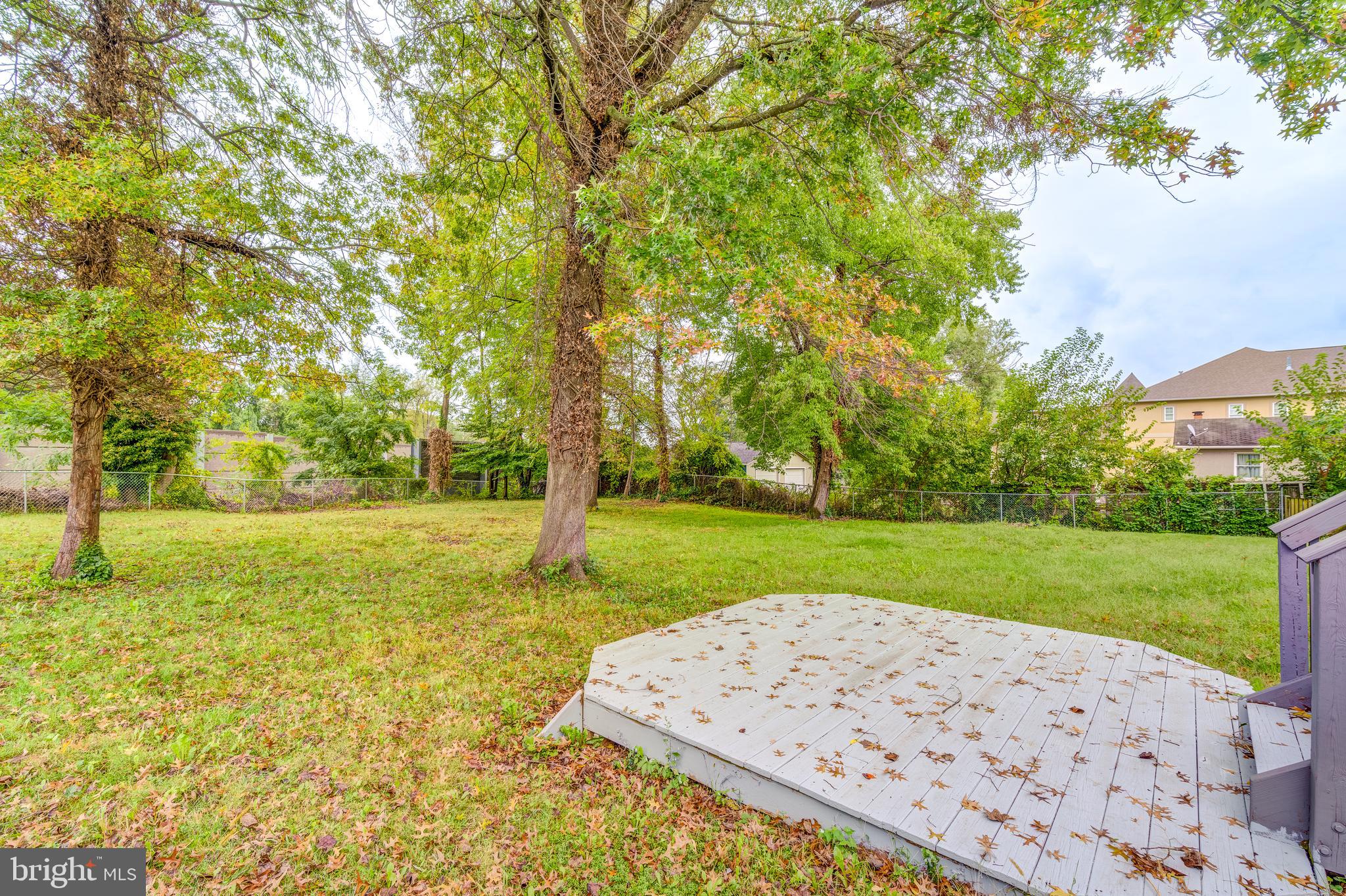 10714 Oak Pl