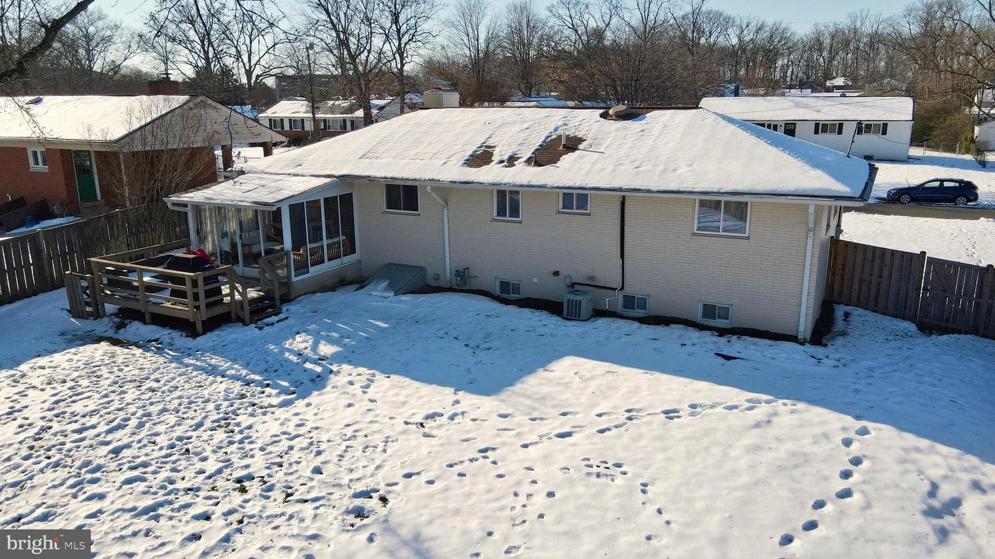 3811 Ren Rd