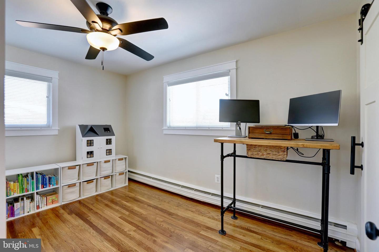 3811 Ren Rd