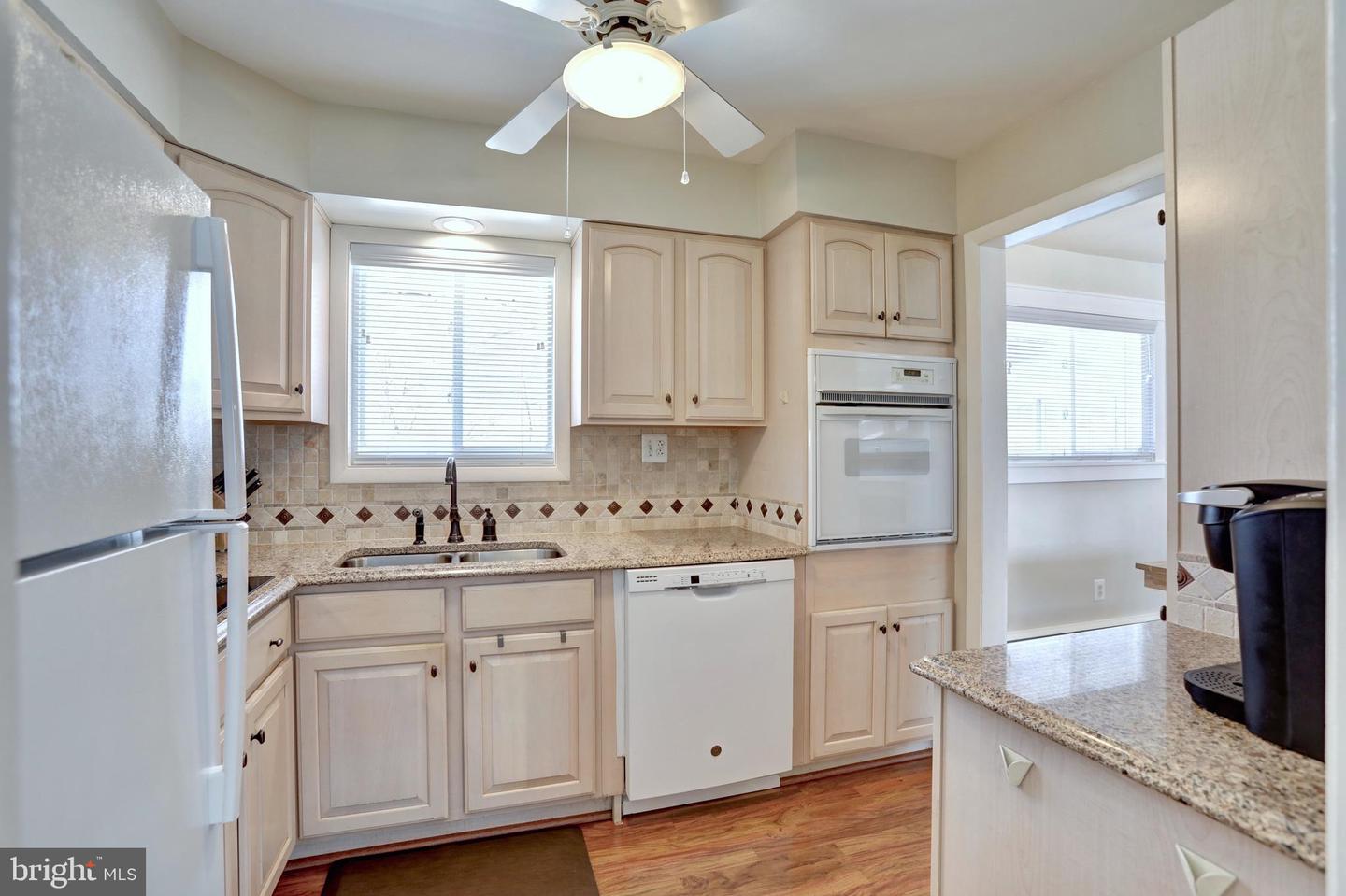 3811 Ren Rd