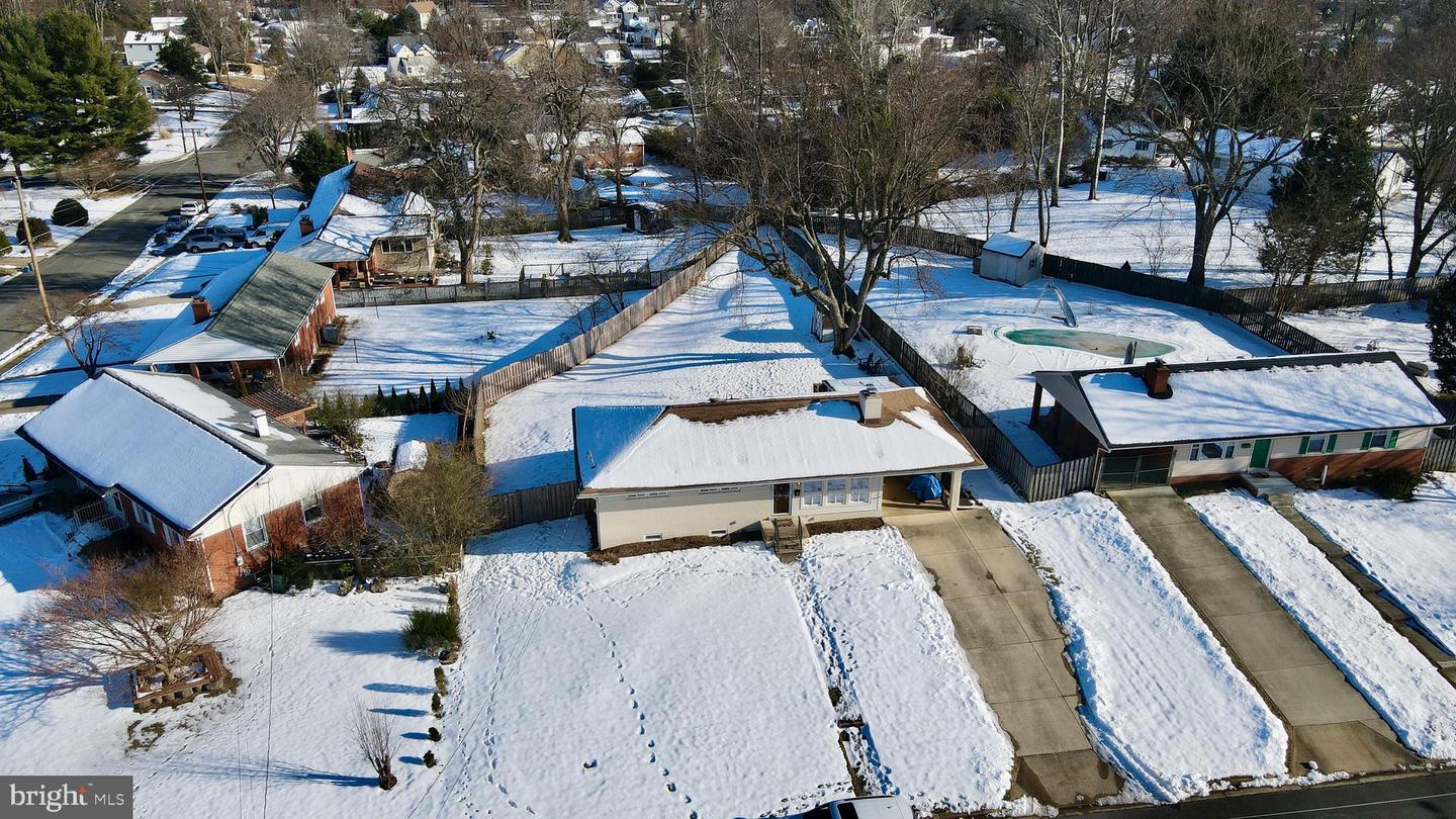 3811 Ren Rd