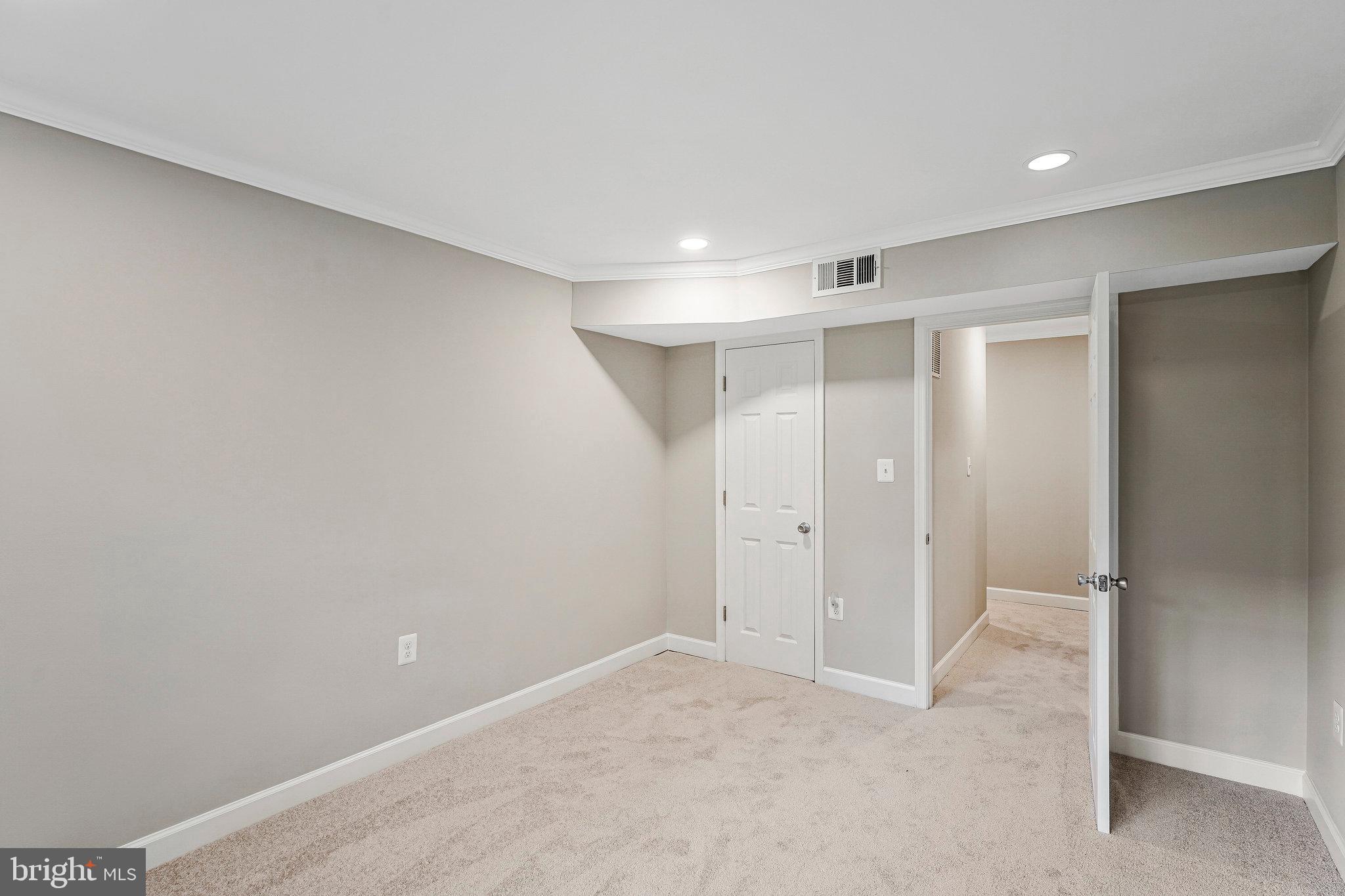 9475 Fairfax Blvd #102