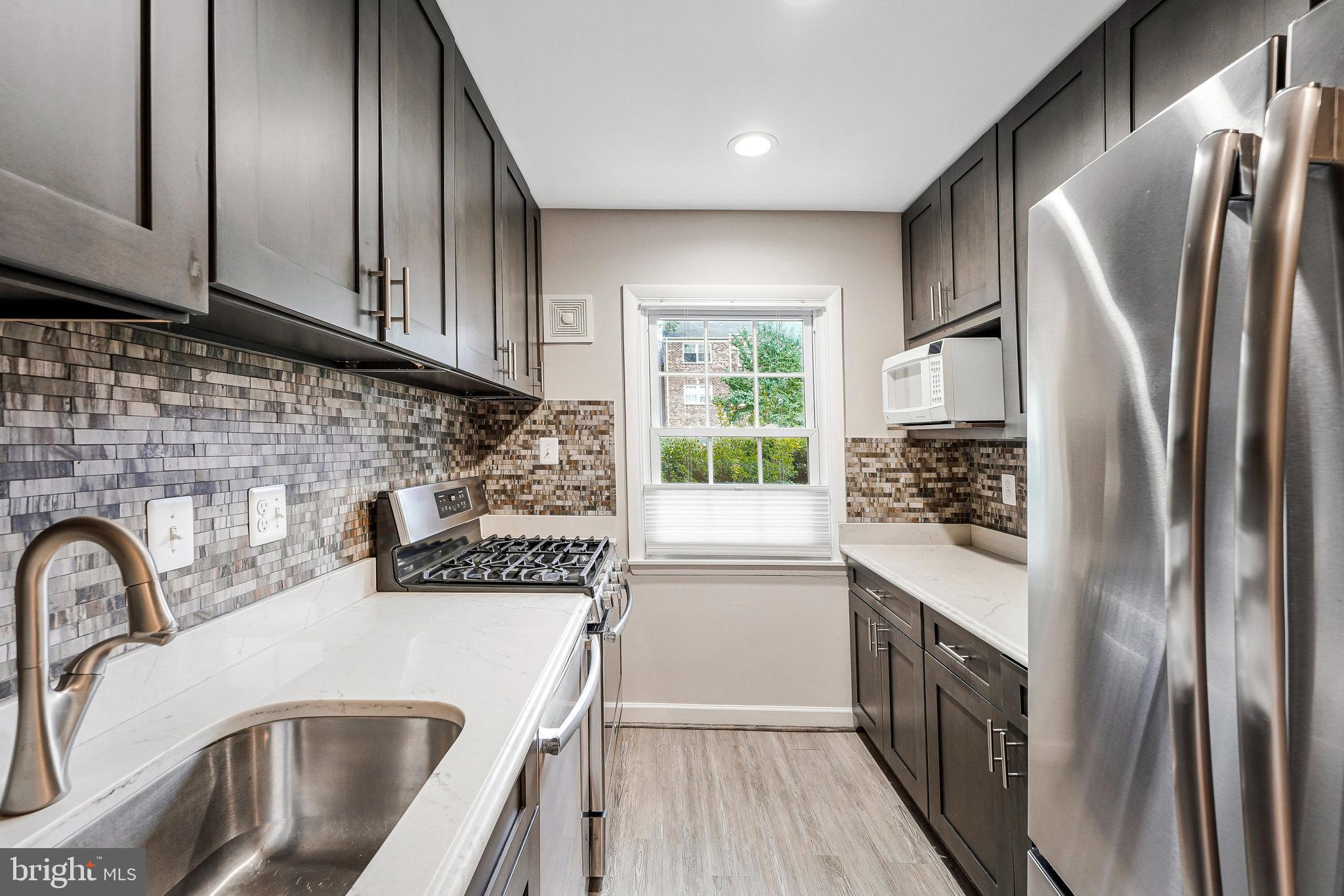 9475 Fairfax Blvd #102