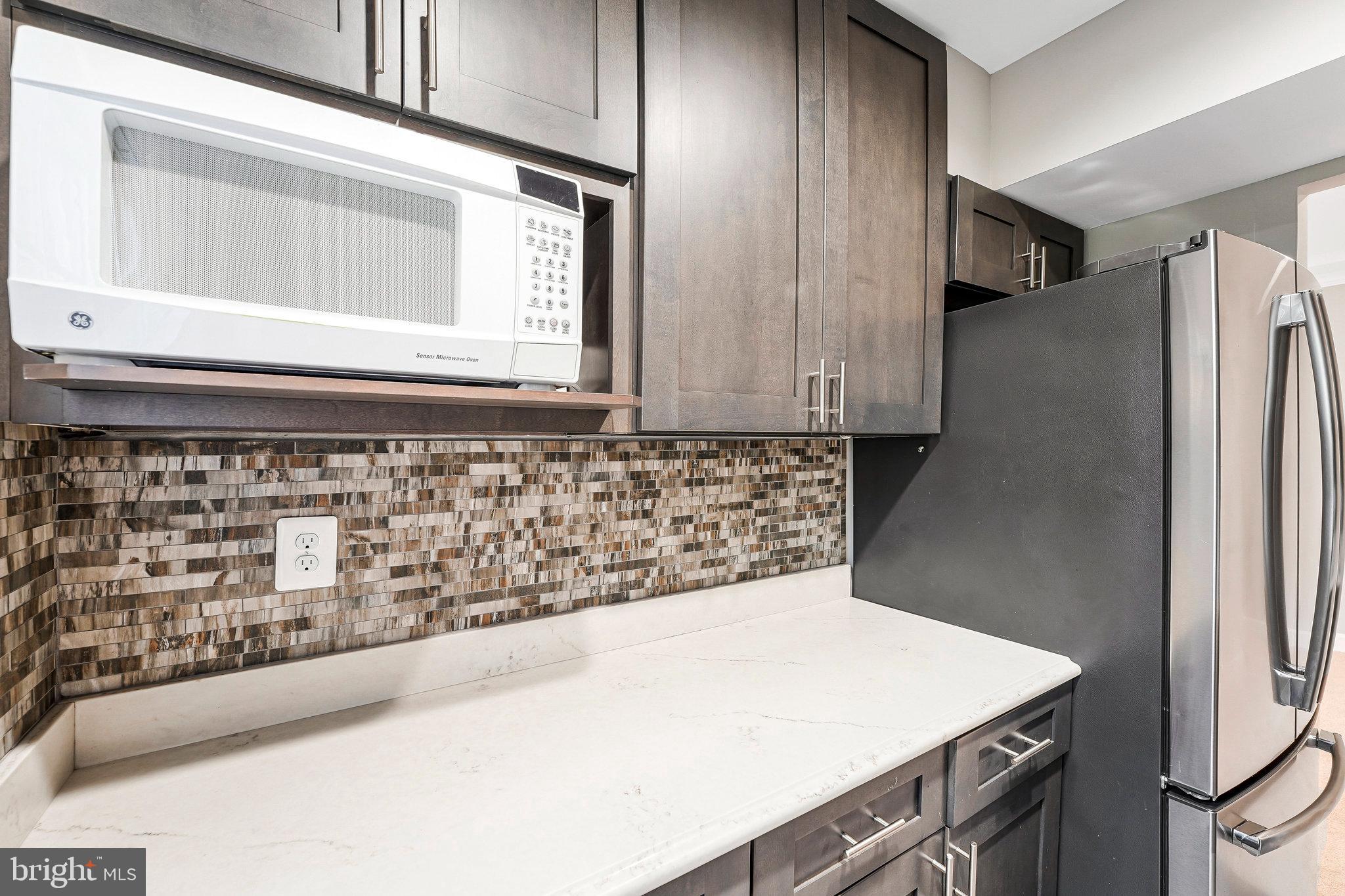 9475 Fairfax Blvd #102