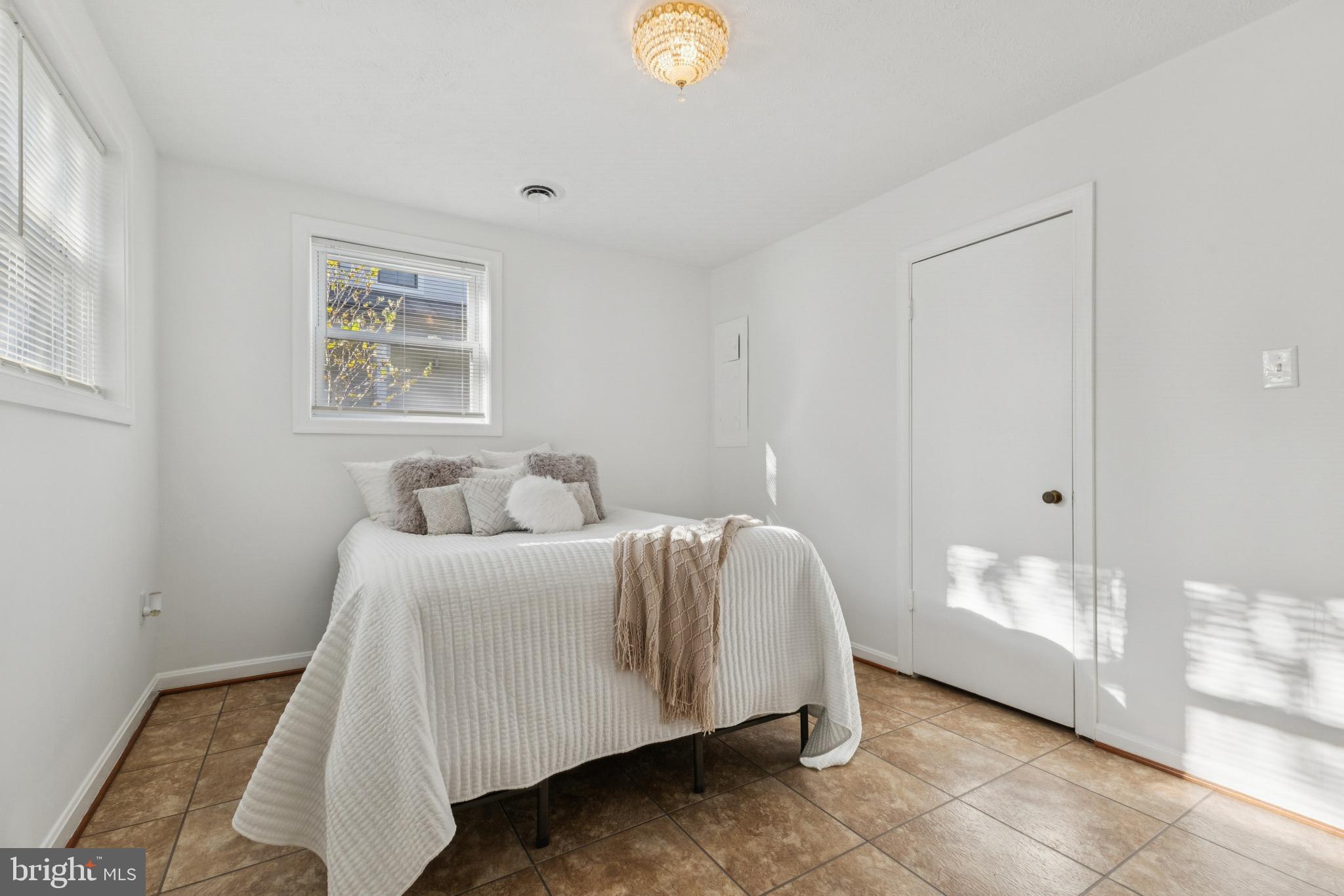 4003 VIRGINIA STREET