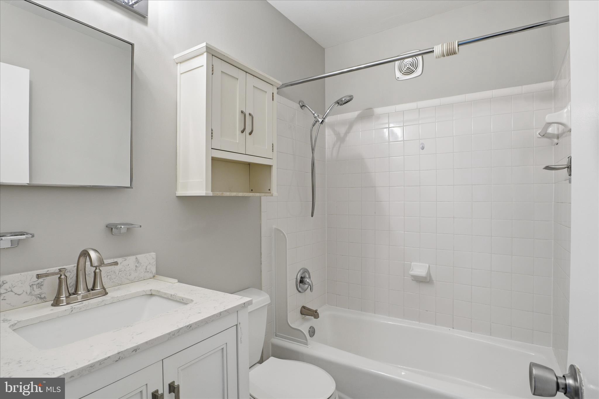 10721 WEST DRIVE 302