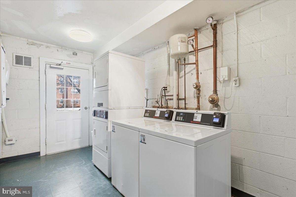 9461 FAIRFAX BOULEVARD 301