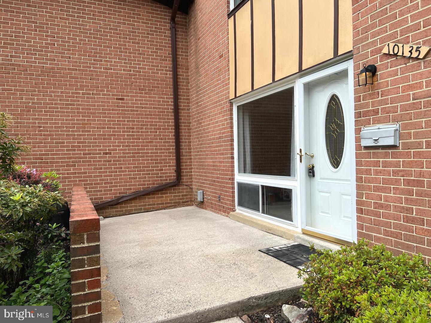 10135 FAIR WOODS DRIVE