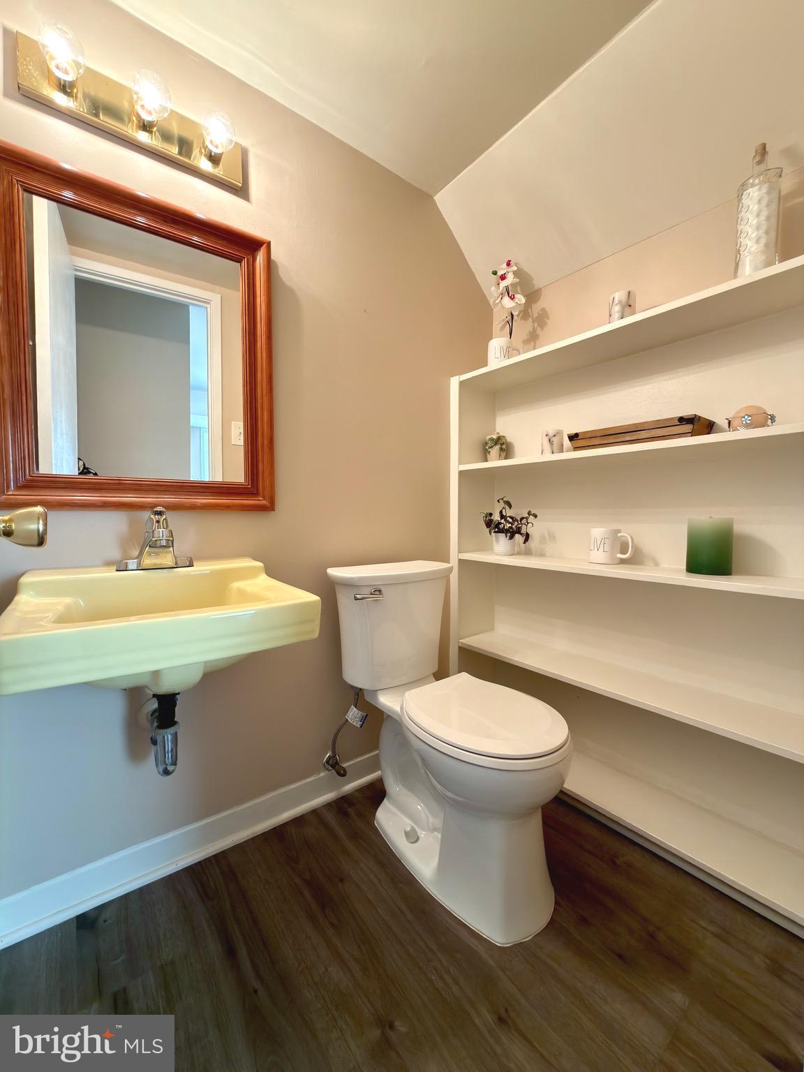 10135 FAIR WOODS DRIVE