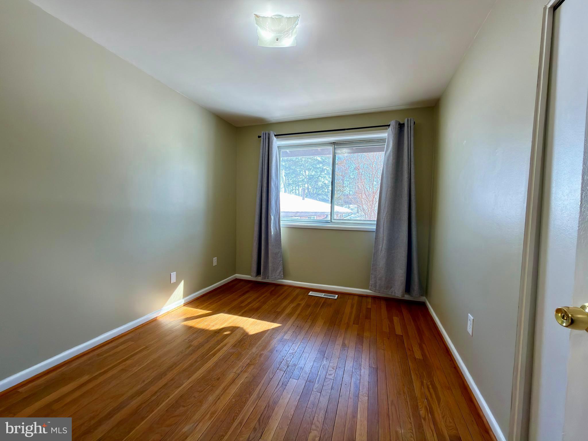 10135 FAIR WOODS DRIVE