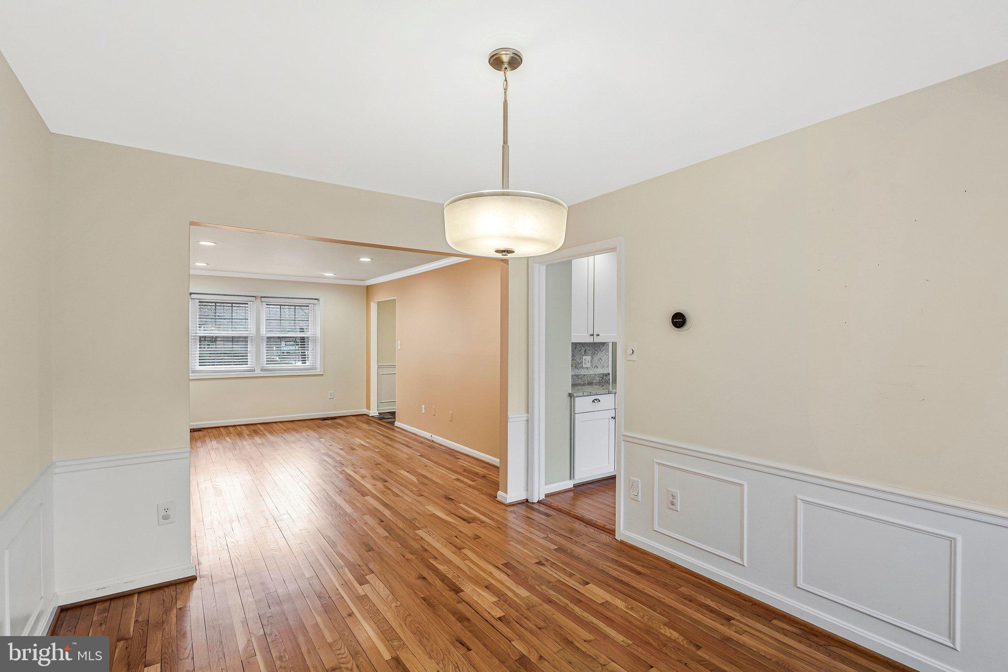 3236 CAMBRIDGE COURT