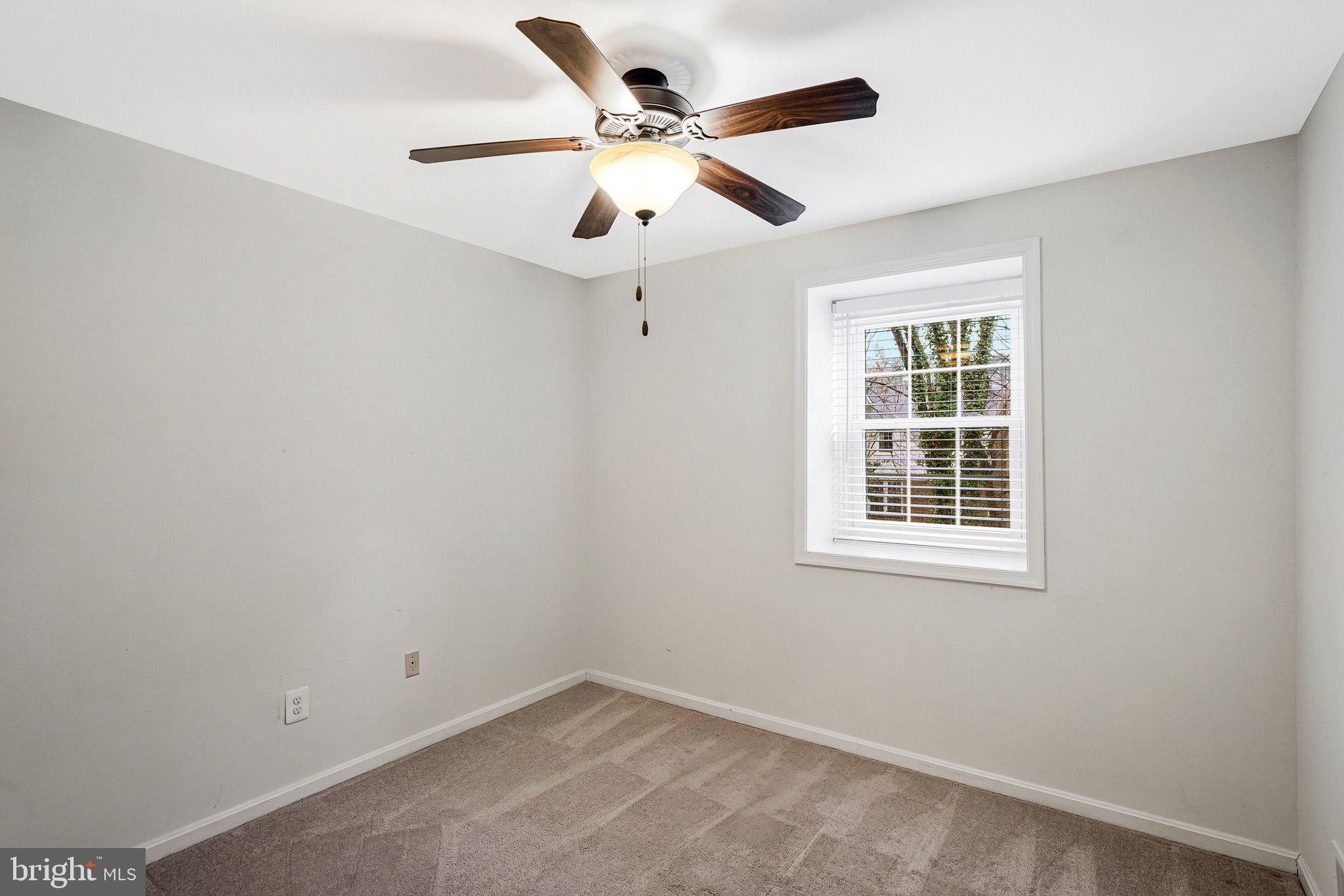 3236 CAMBRIDGE COURT