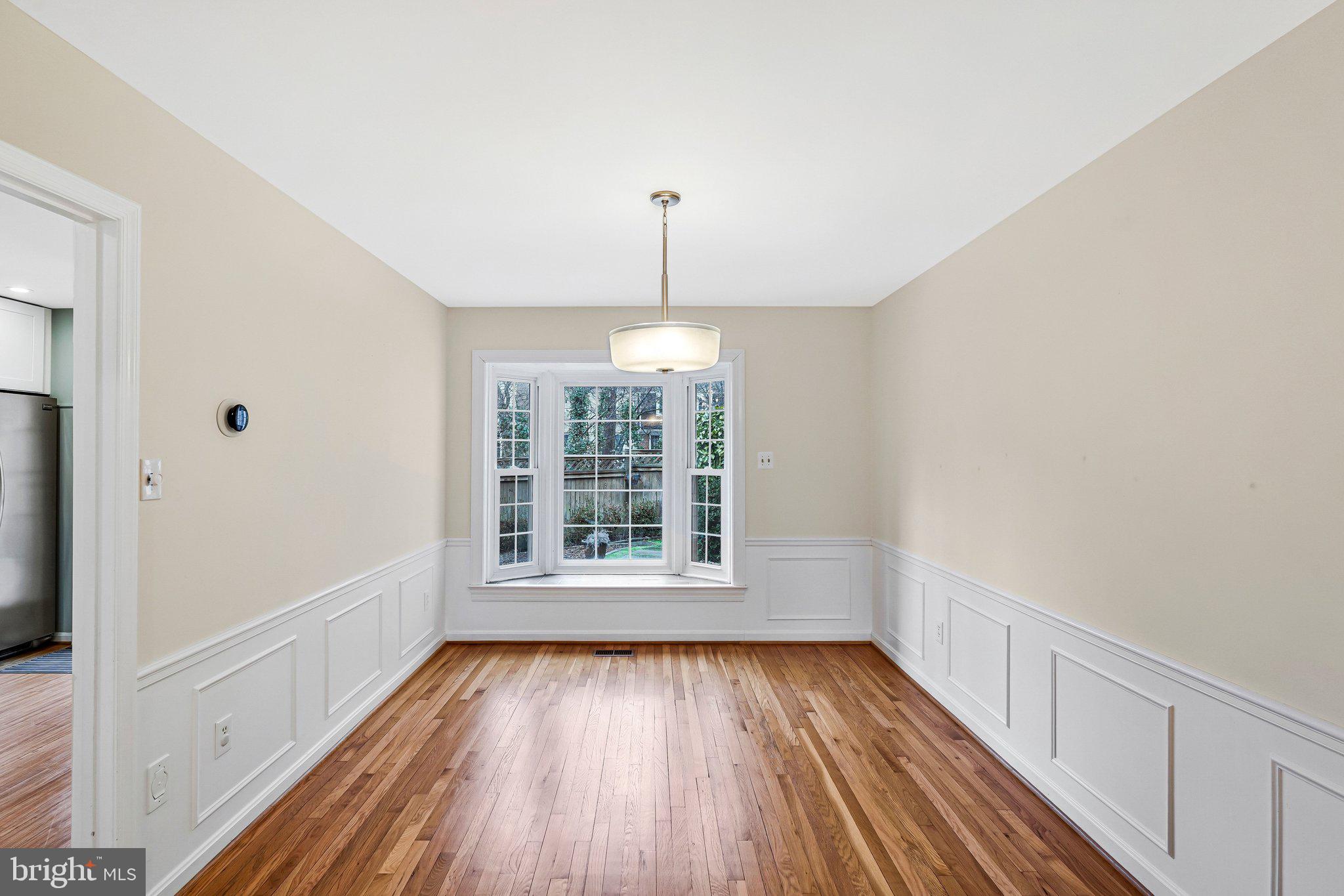3236 CAMBRIDGE COURT