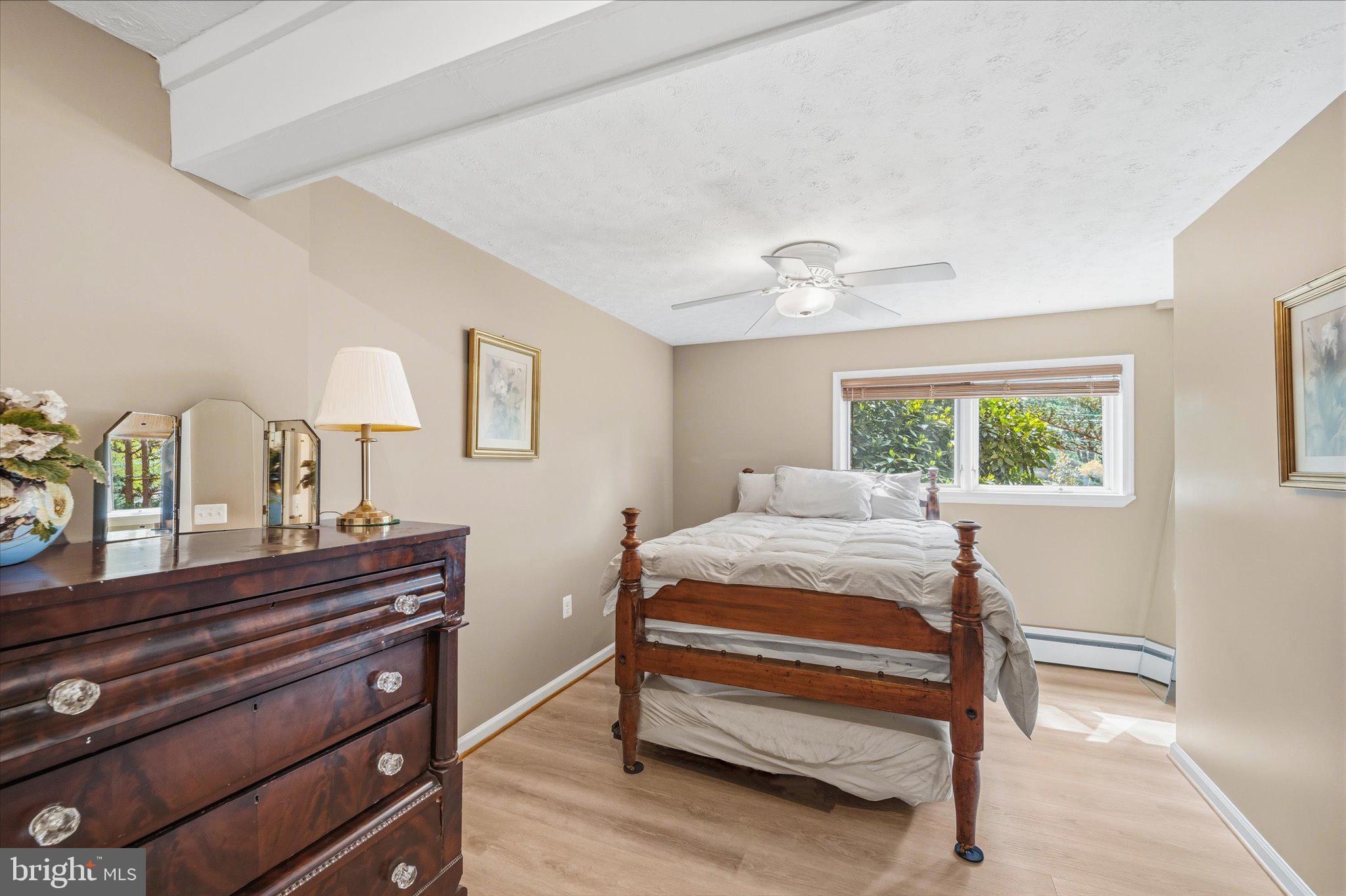 10122 FARMINGTON DRIVE