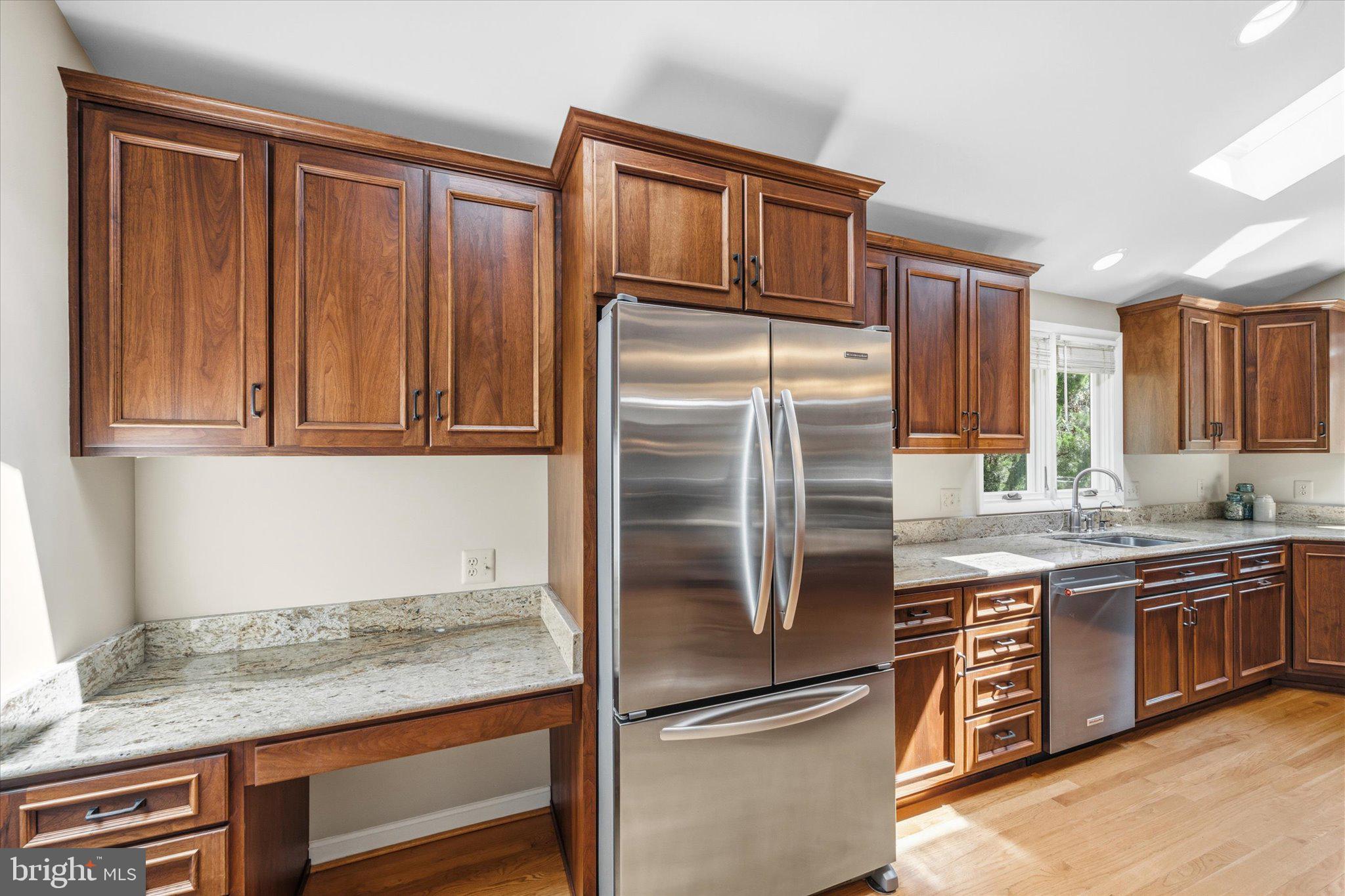 10122 FARMINGTON DRIVE