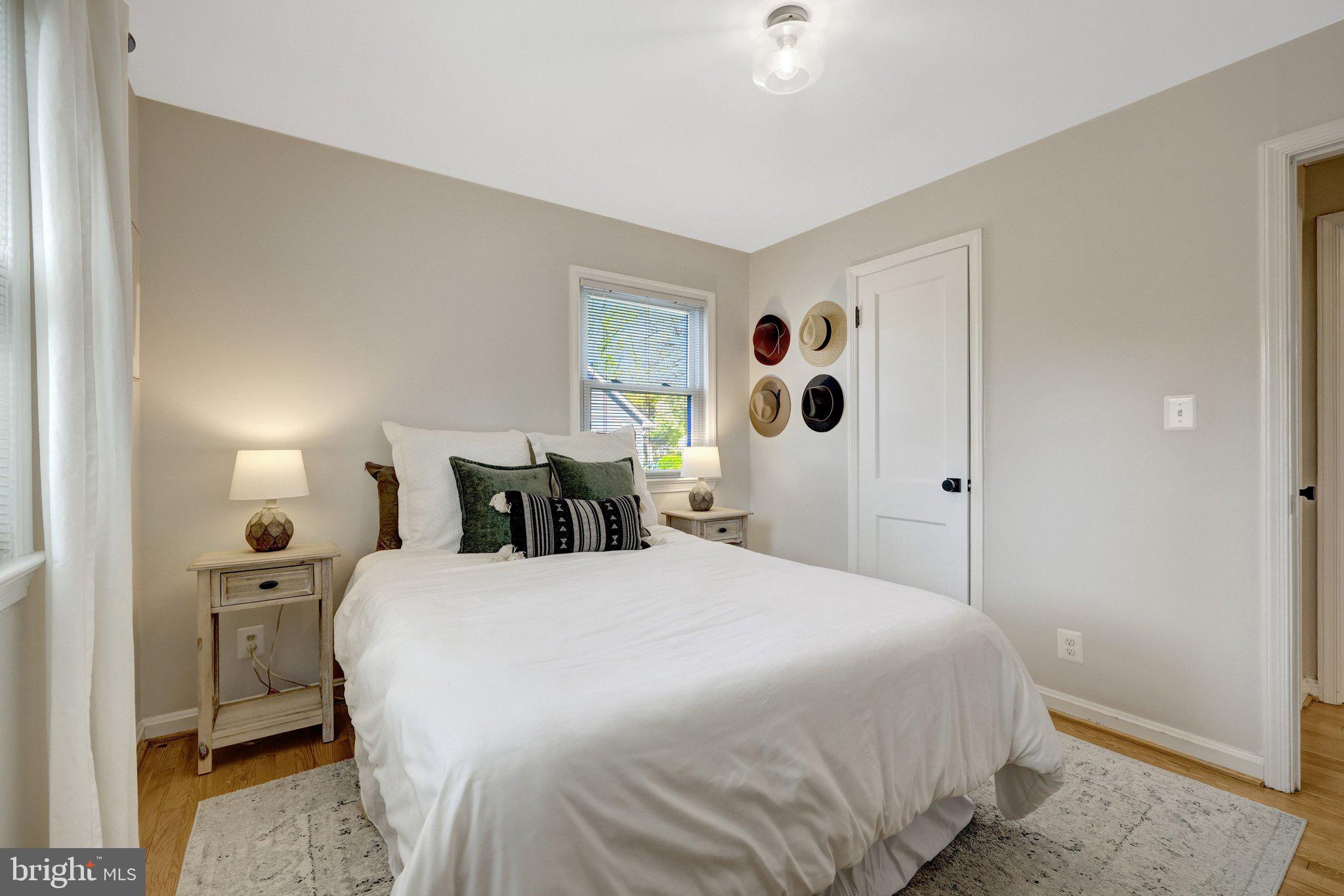 4132 ADDISON ROAD