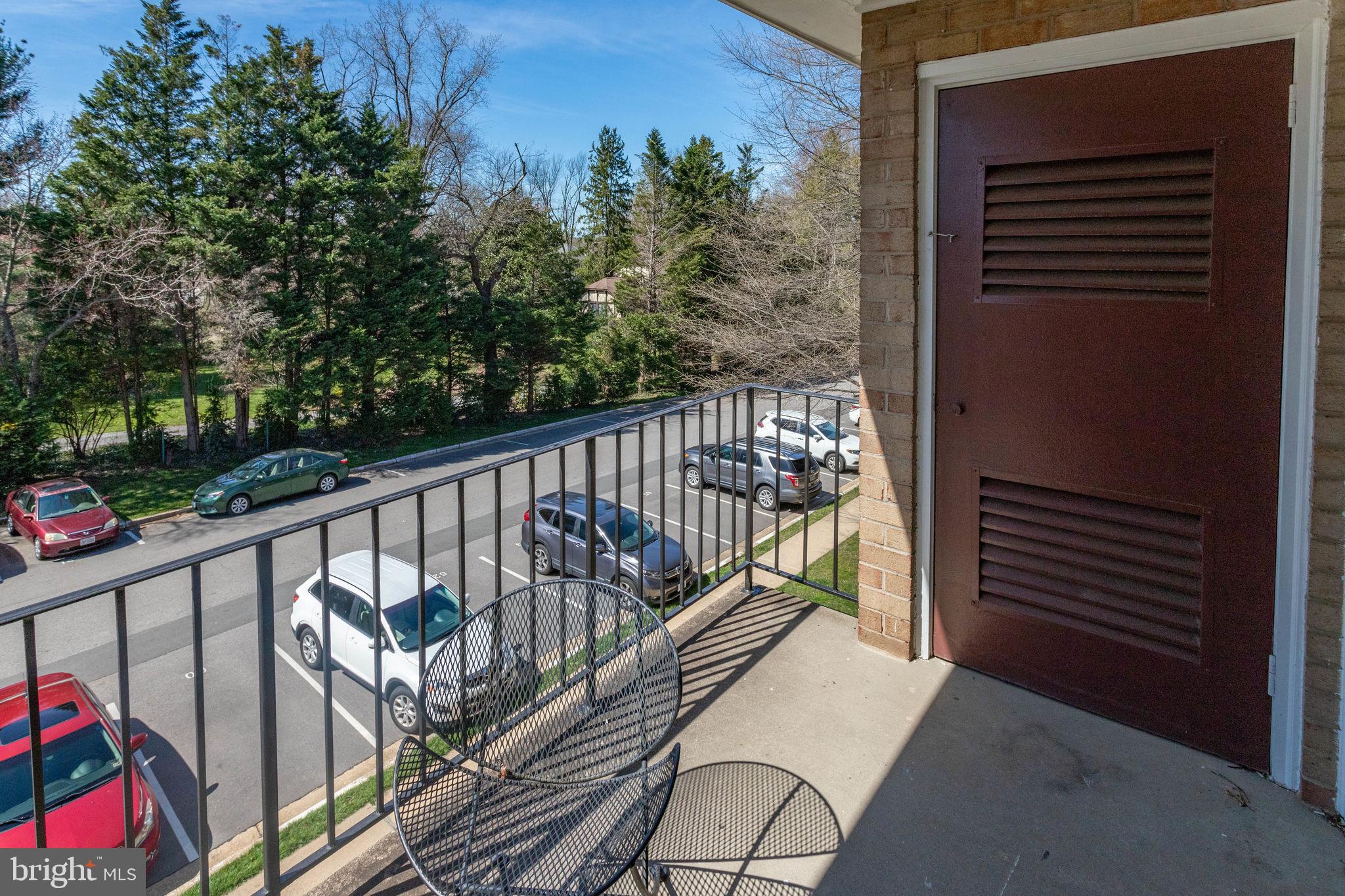 3945 LYNDHURST DRIVE 301