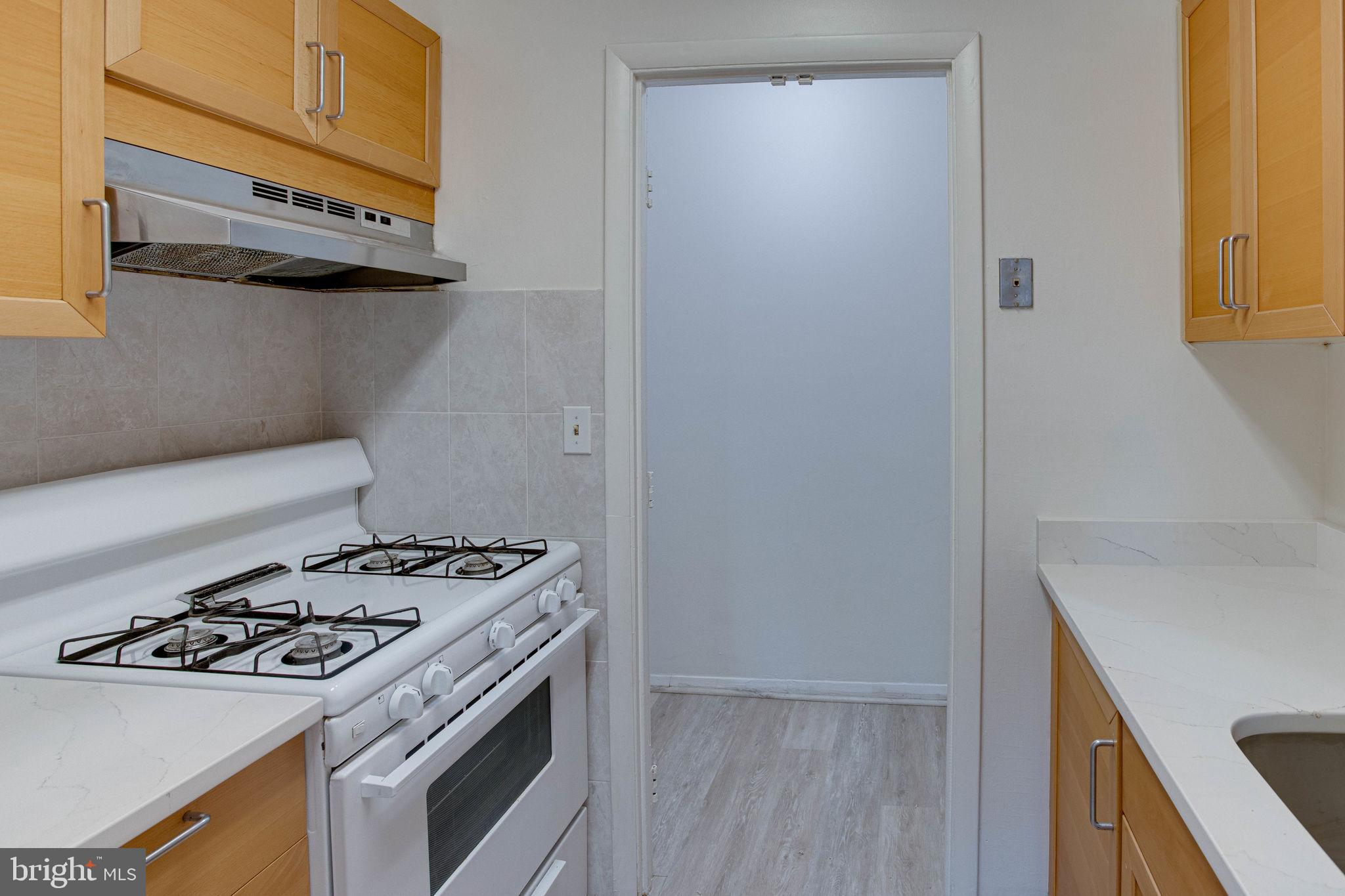 3945 LYNDHURST DRIVE 301