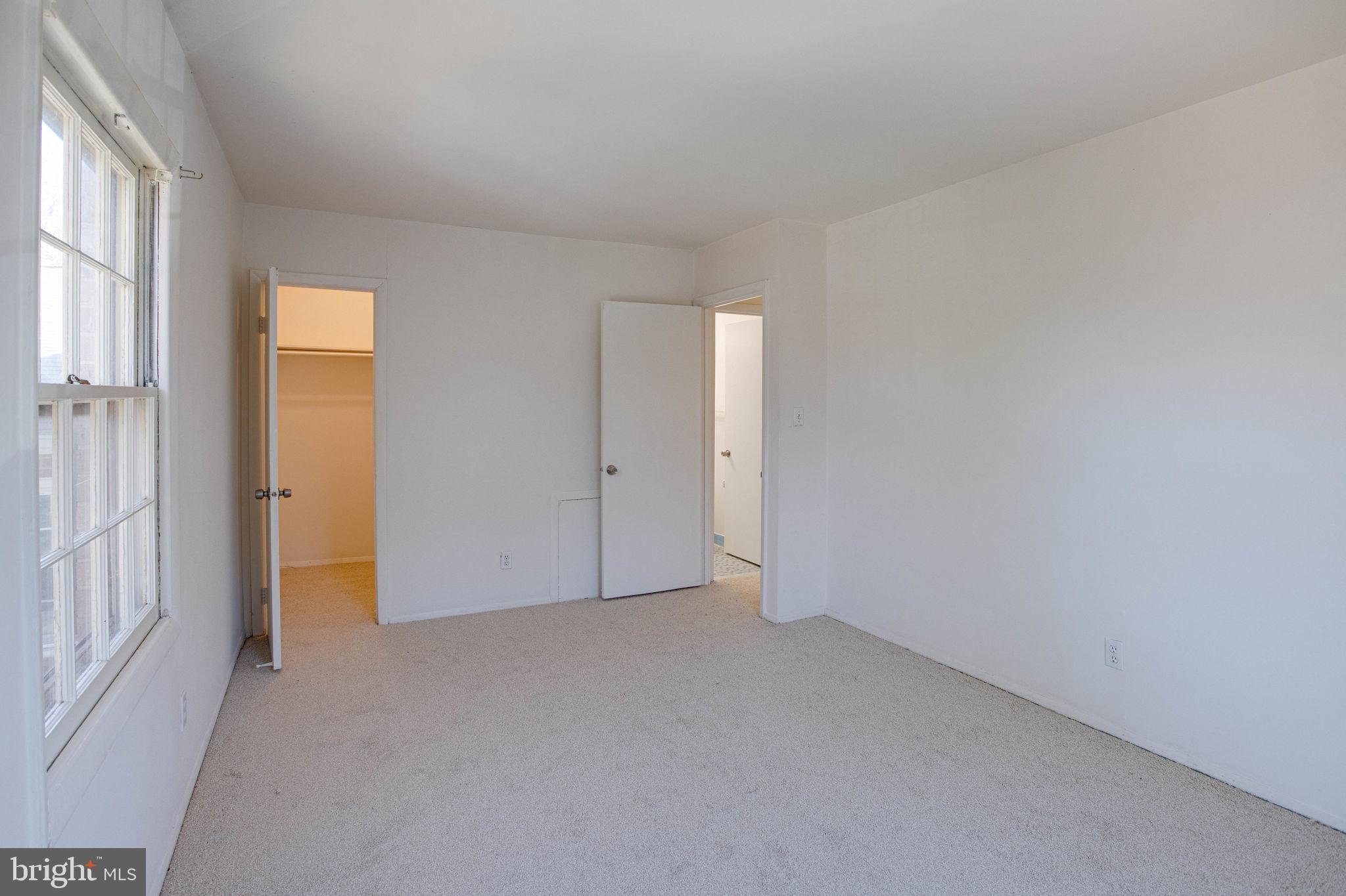3945 LYNDHURST DRIVE 301