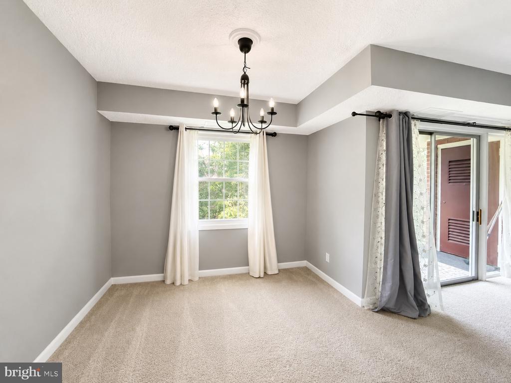 3830 LYNDHURST DRIVE Unit: 303