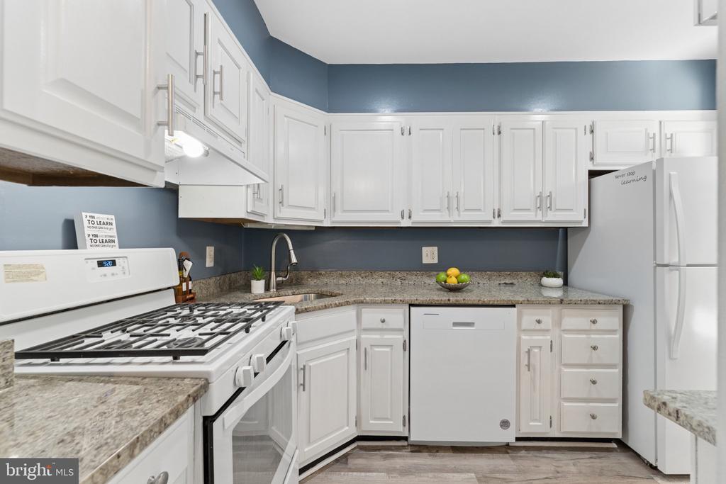 10165 FAIR WOODS DRIVE Unit: 213