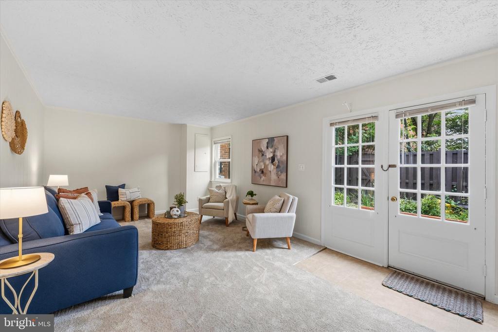 10413 COURTHOUSE DRIVE