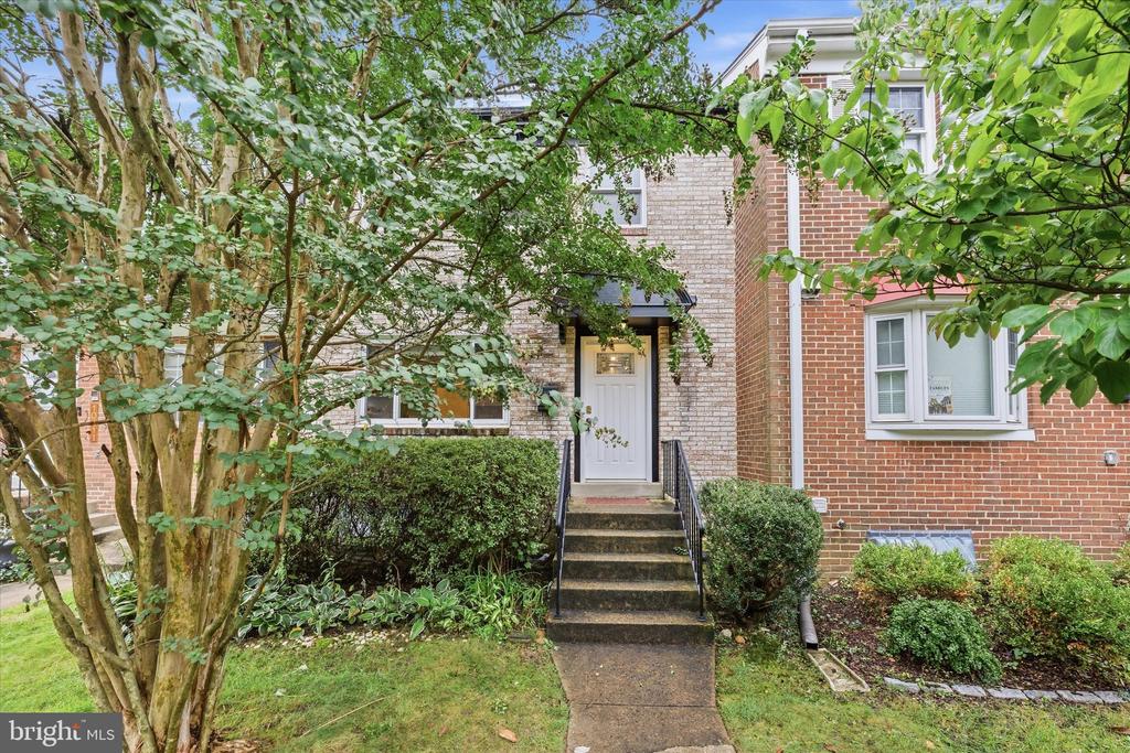 10413 COURTHOUSE DRIVE
