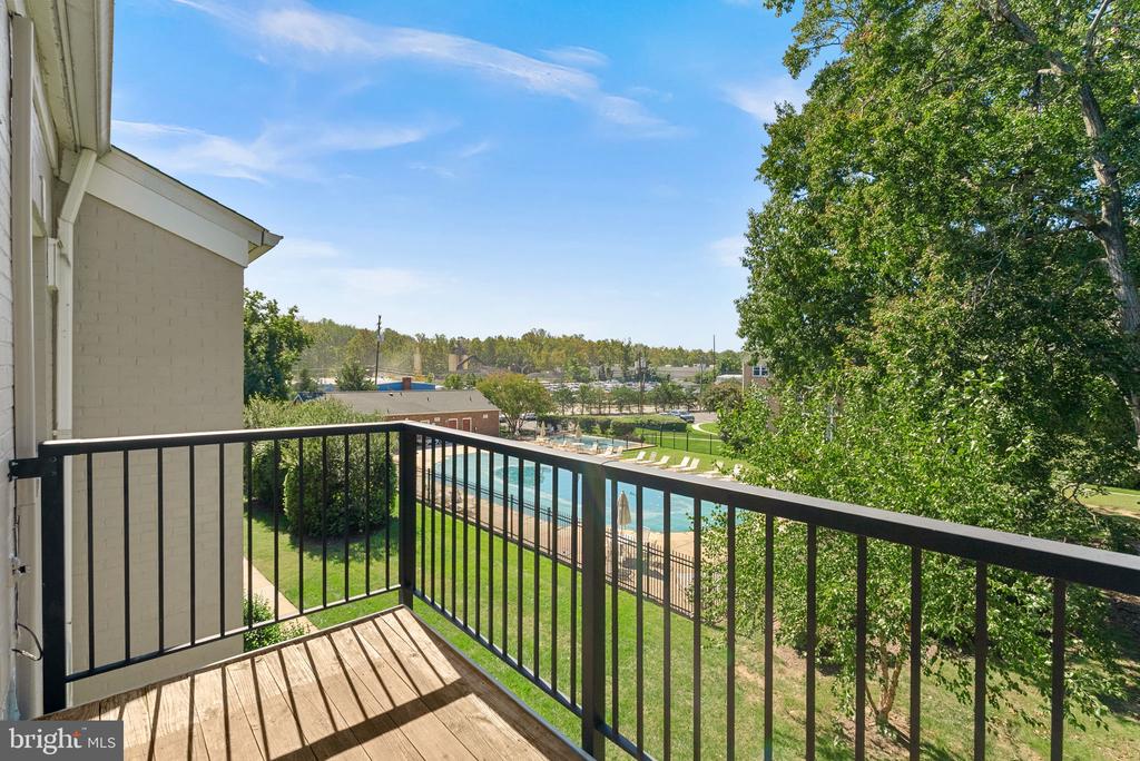 9479 FAIRFAX BOULEVARD Unit: 302