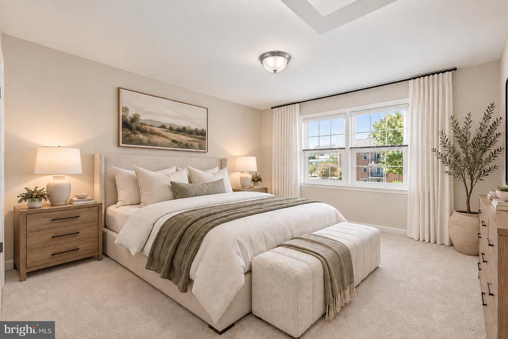 9479 FAIRFAX BOULEVARD Unit: 302