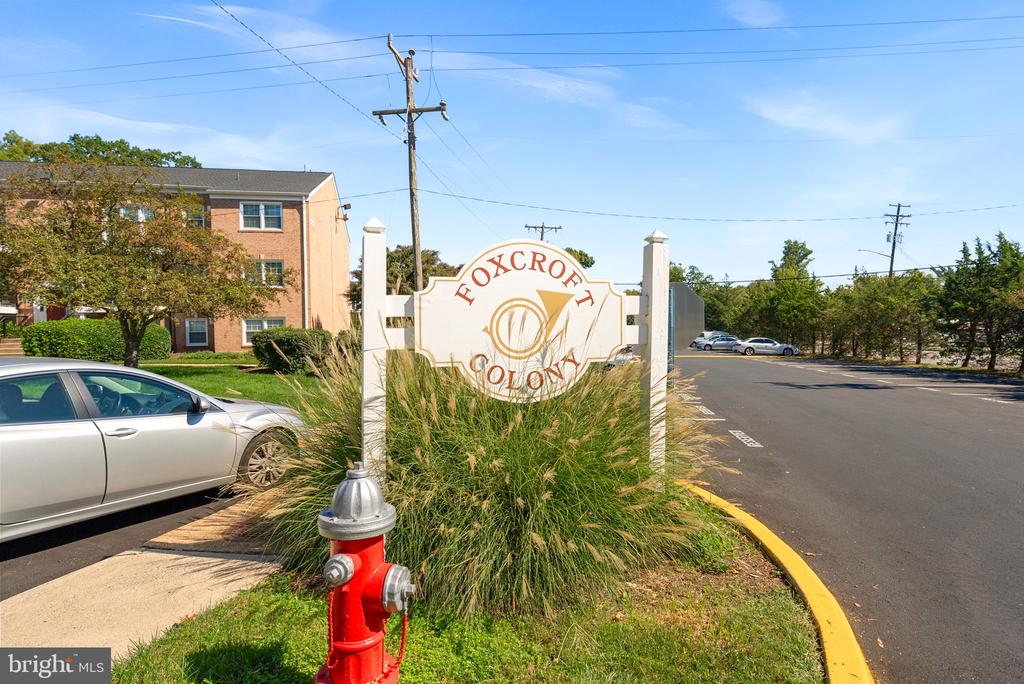 9479 FAIRFAX BOULEVARD Unit: 302