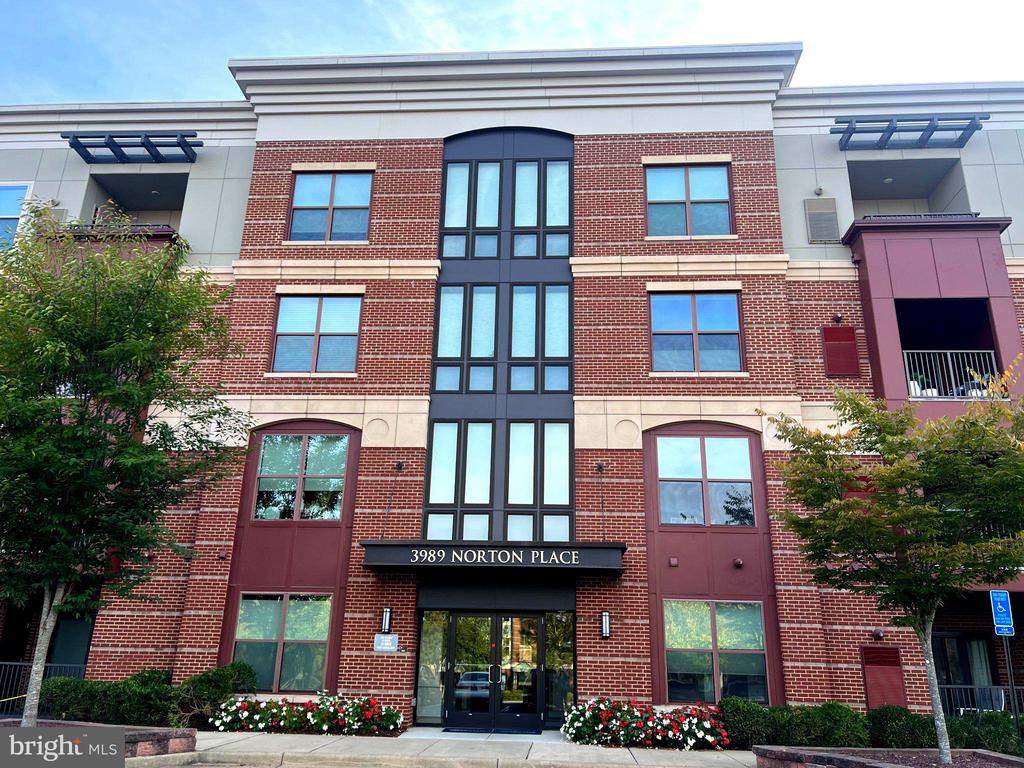3989 NORTON PLACE Unit: 408