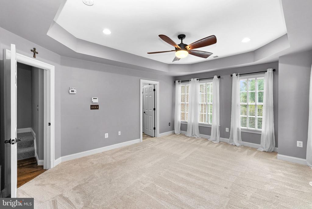 10695 YORKTOWN COURT