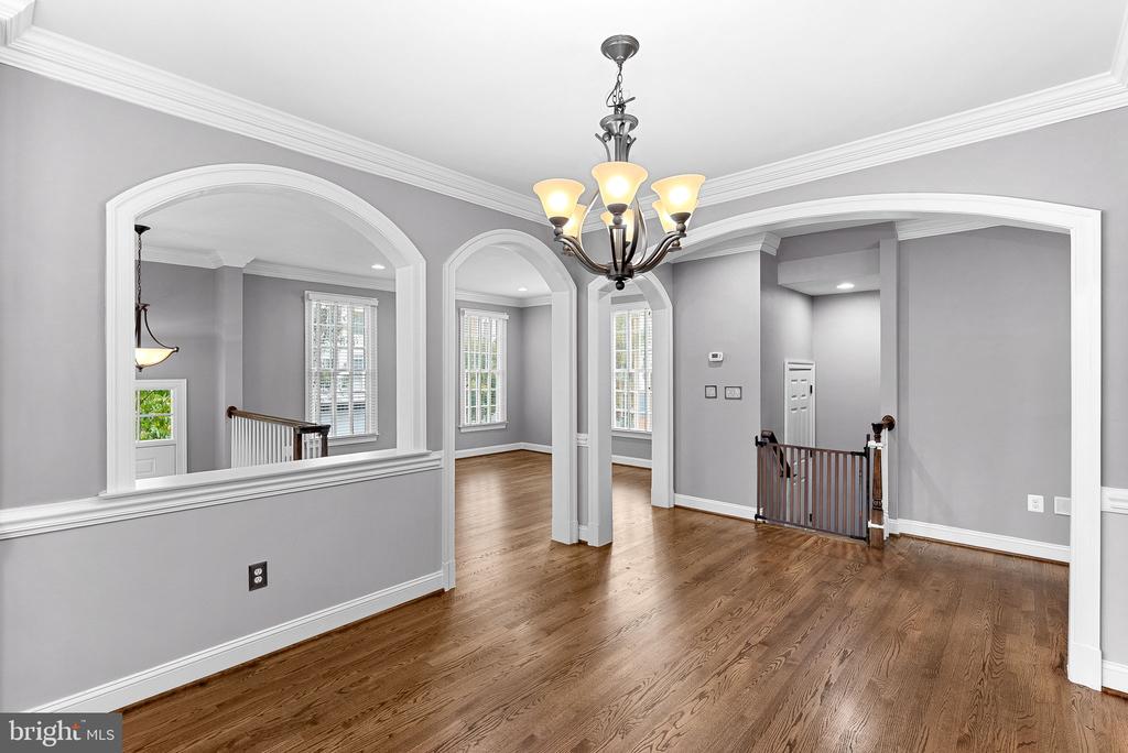 10695 YORKTOWN COURT
