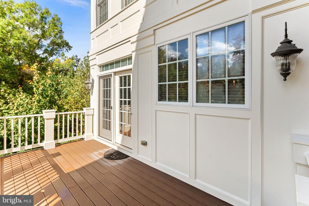 10695 YORKTOWN COURT