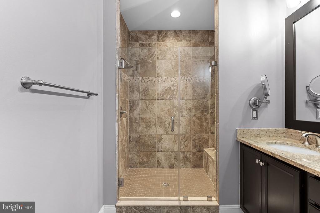 10695 YORKTOWN COURT