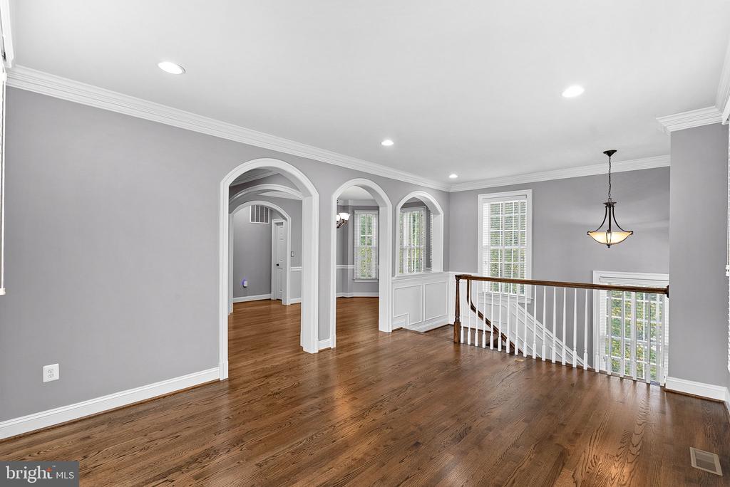 10695 YORKTOWN COURT