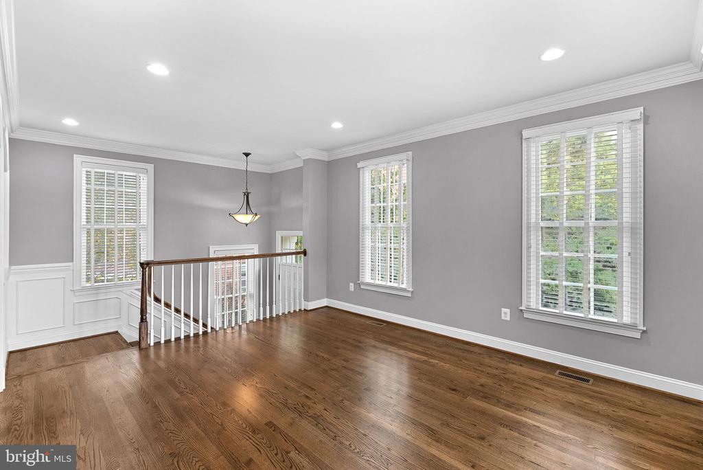 10695 YORKTOWN COURT