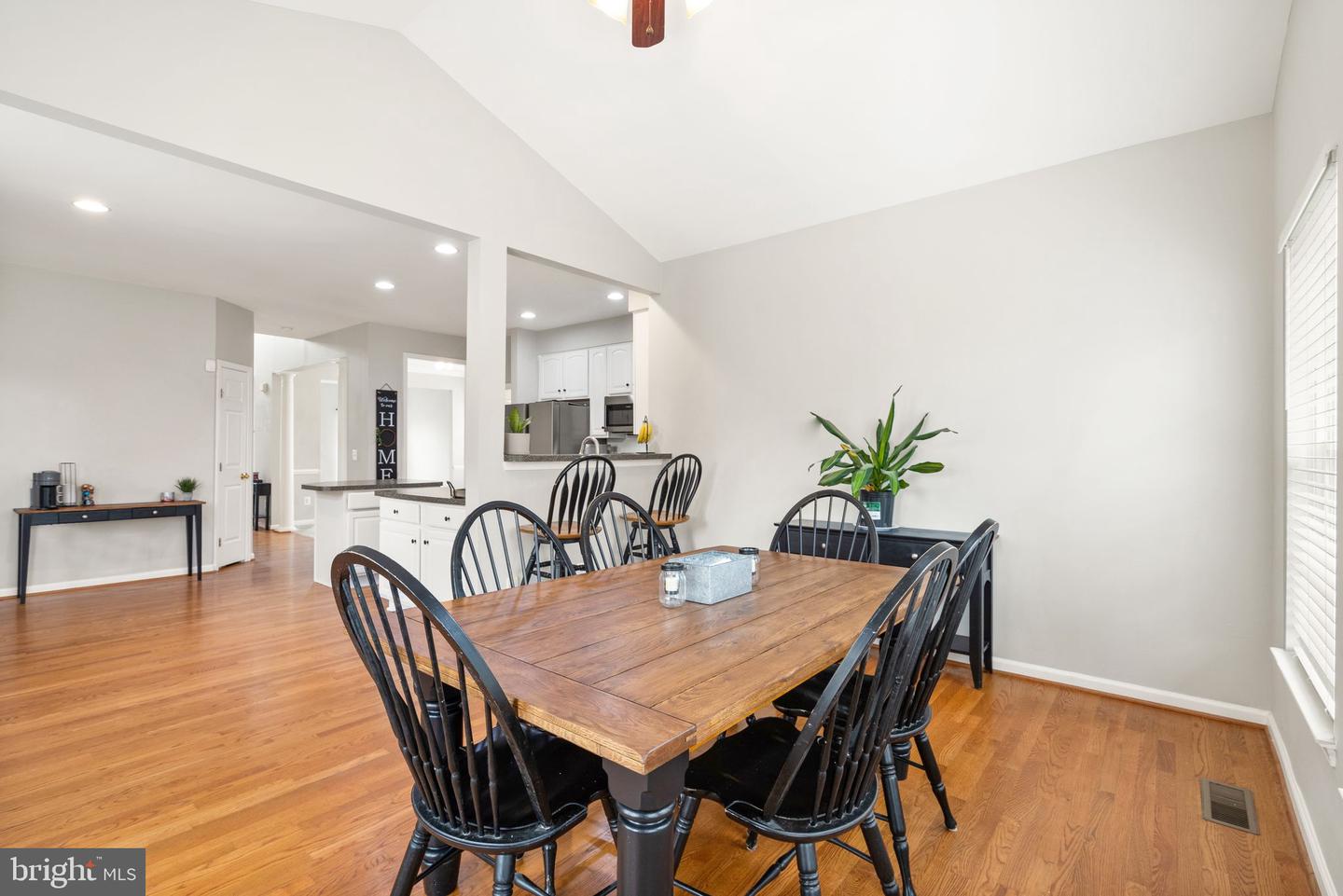 12187 RIVERTON COURT